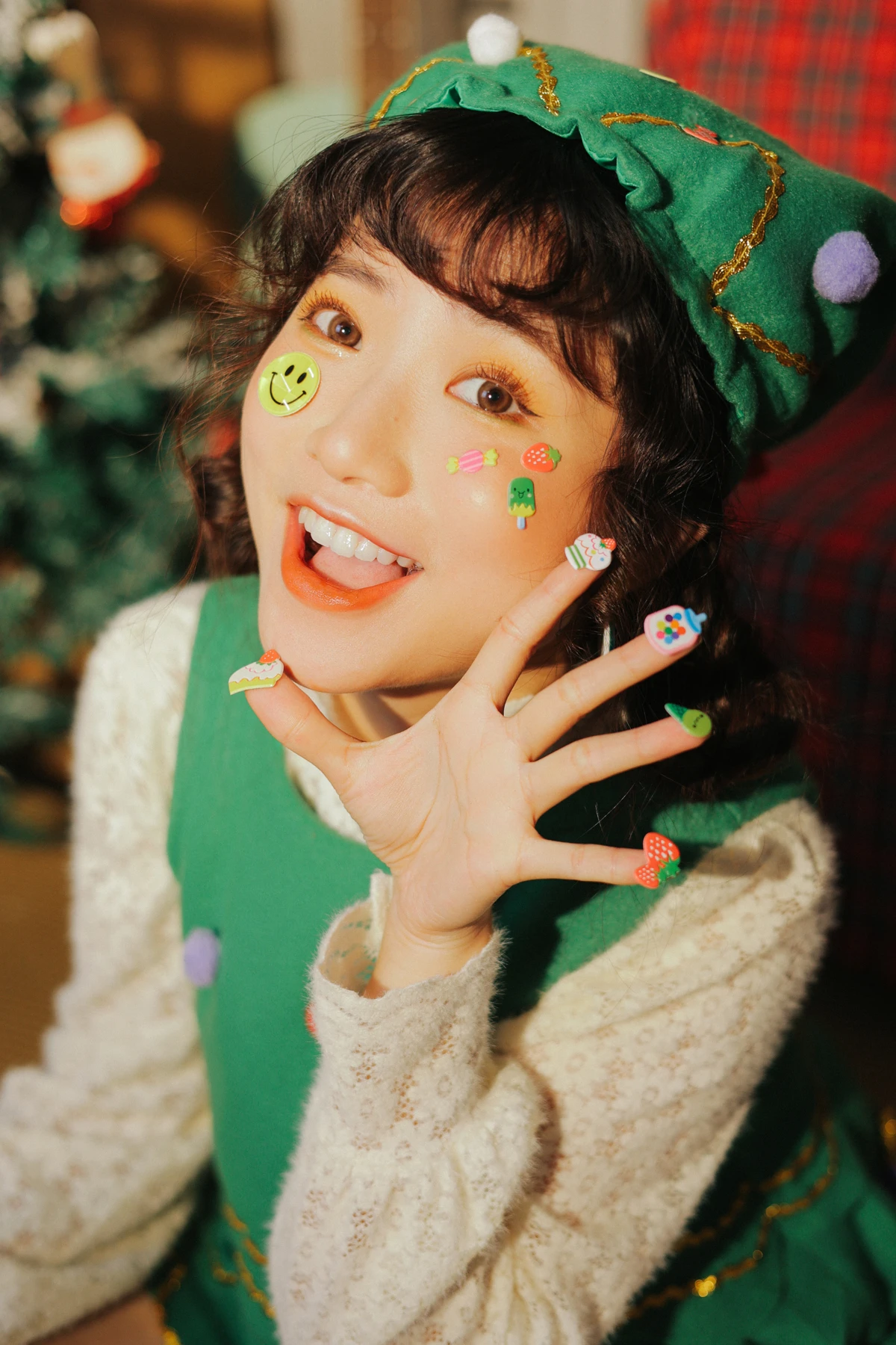 [艺图语] 2022.12.27 Vol.2772 – 行走的圣诞树 蓝胖子-#[27P]-7