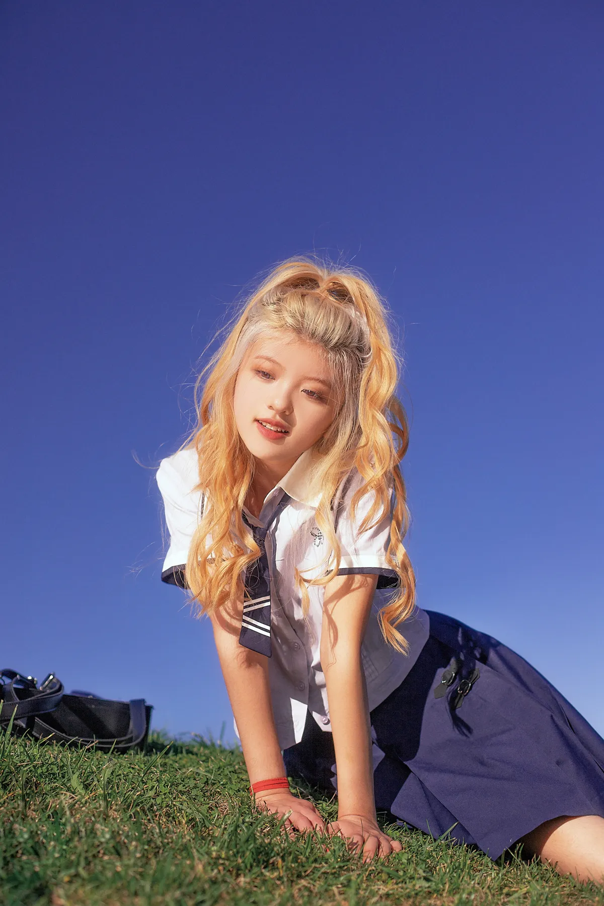 [艺图语] 2022.12.11 Vol.2649 – 芭比少女 笑死银#[22P]-16