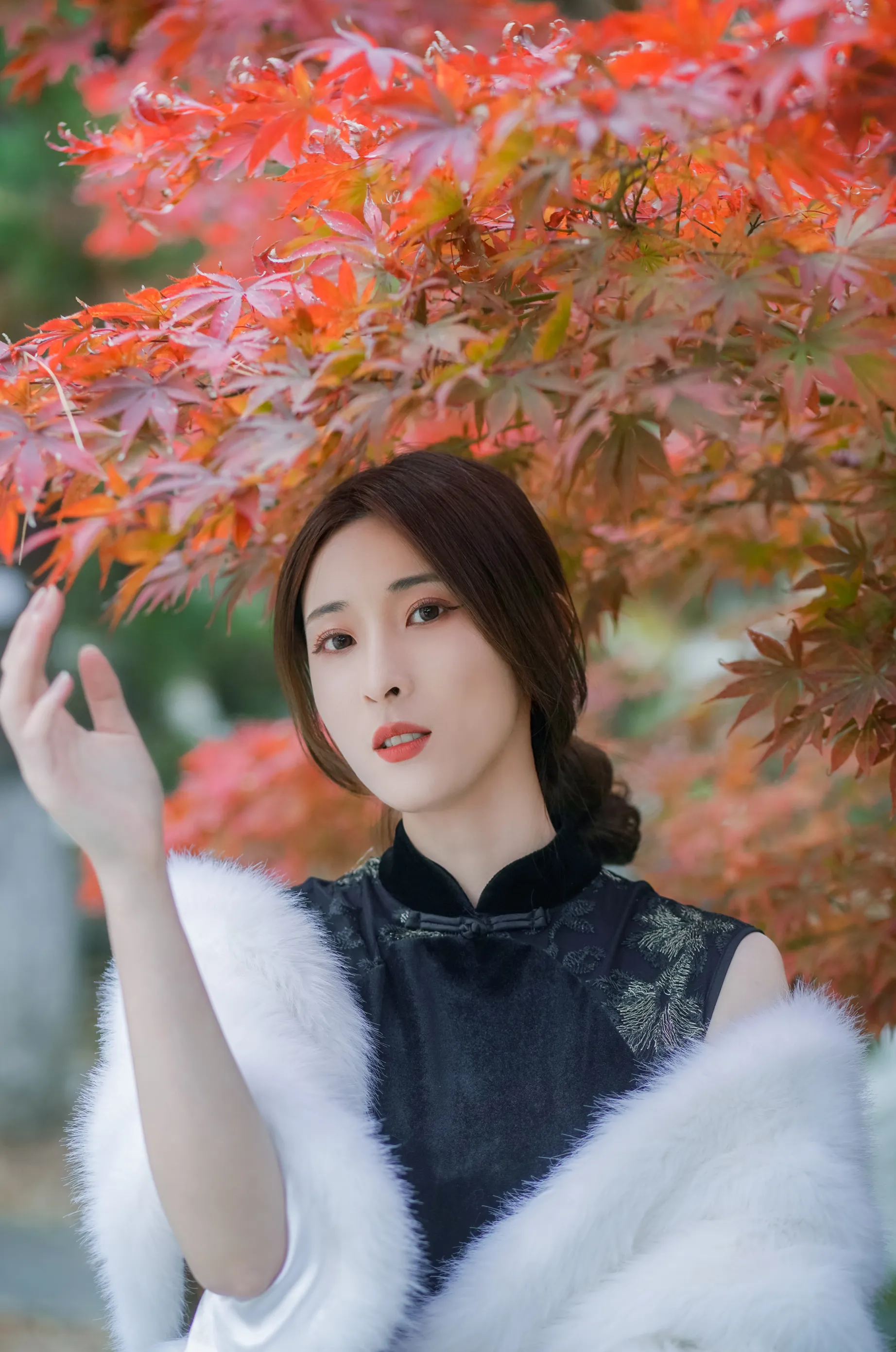 [艺图语] 2022.12.05 Vol.2603 – 红枫 阿音#[23P]-12