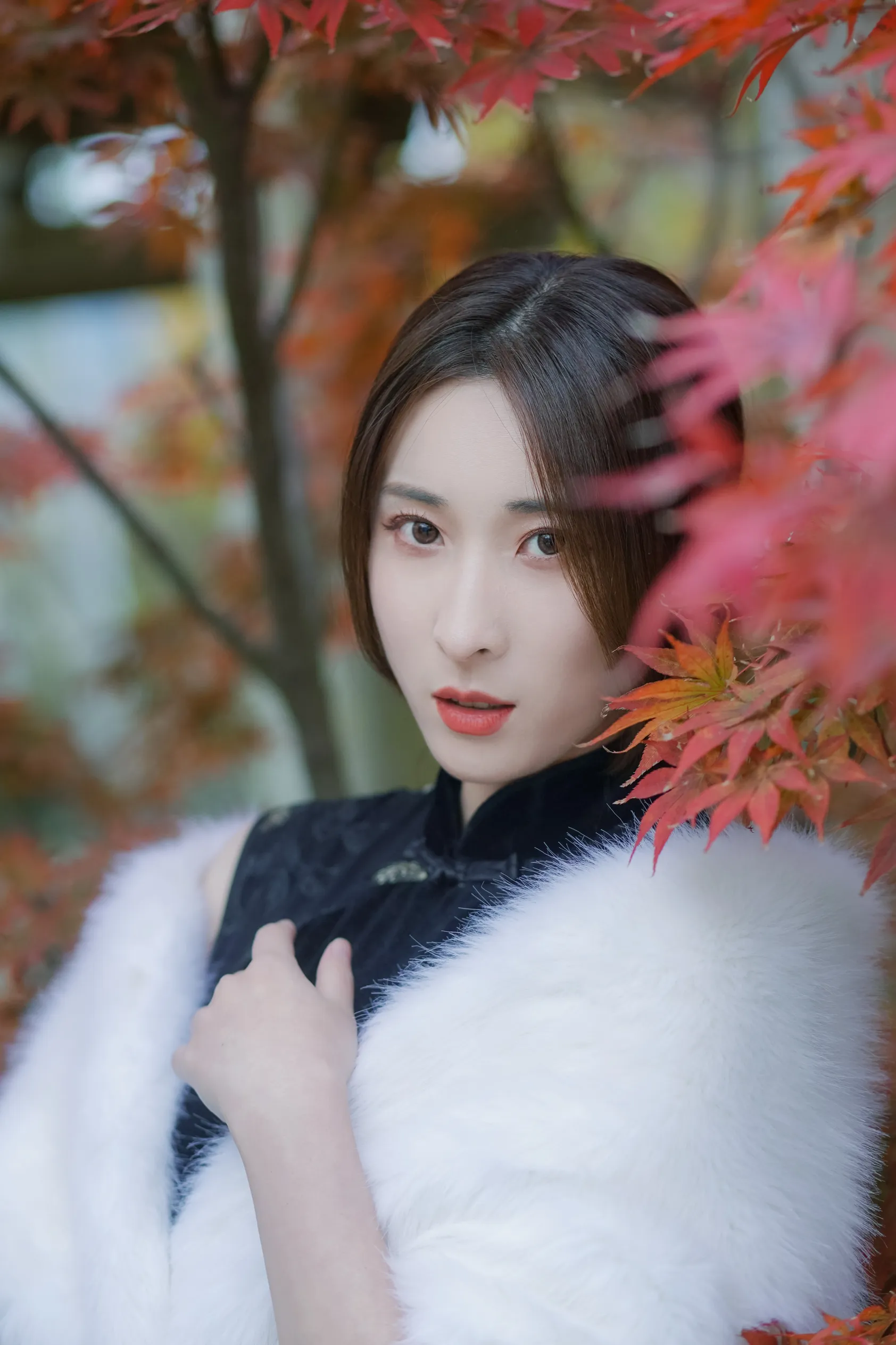 [艺图语] 2022.12.05 Vol.2603 – 红枫 阿音#[23P]-13