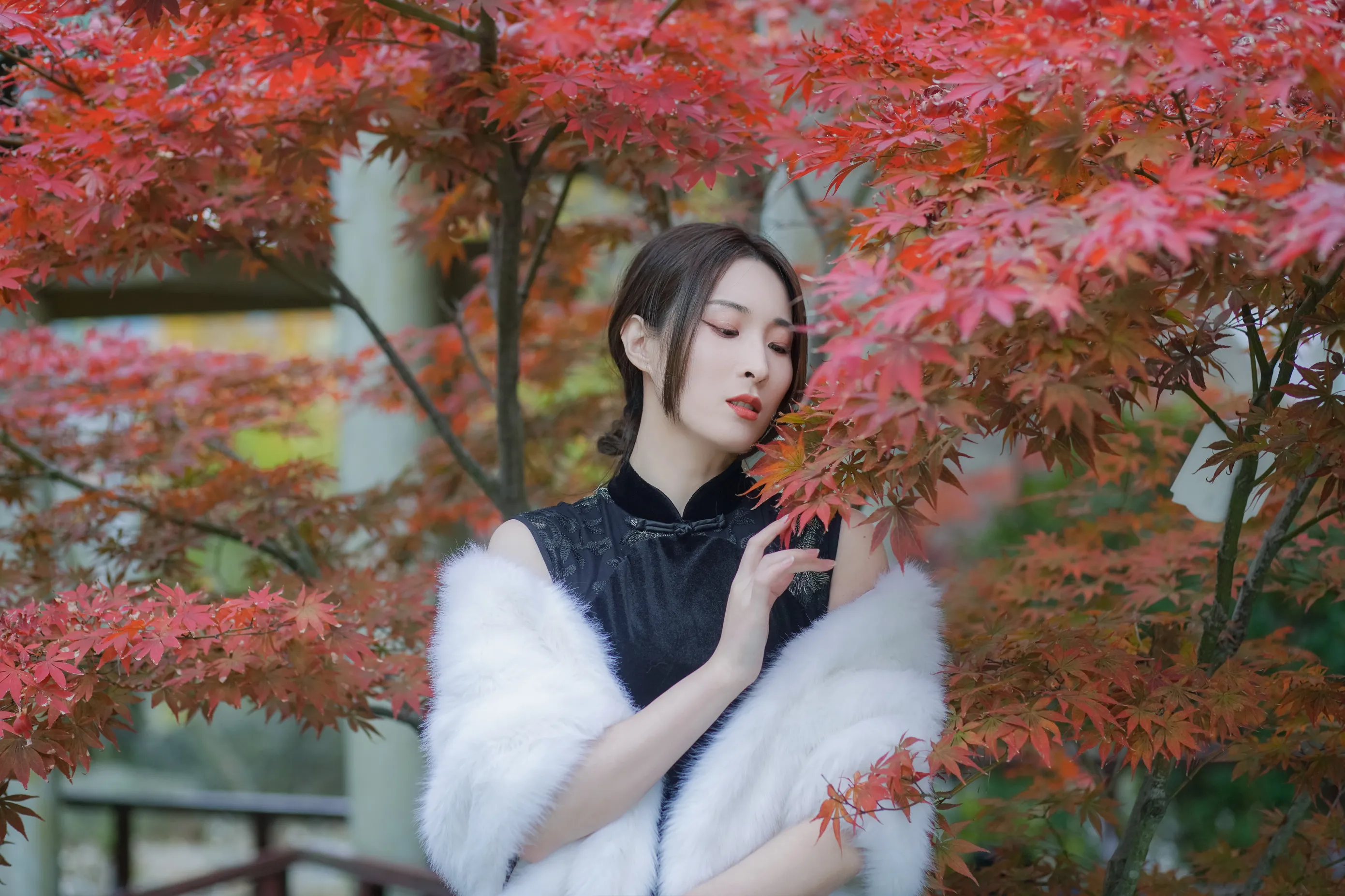 [艺图语] 2022.12.05 Vol.2603 – 红枫 阿音#[23P]-15