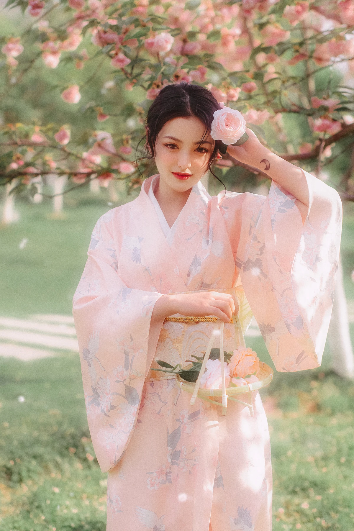 [艺图语] 2022.12.16 Vol.2689 – 春日的炽热与温柔 雨三岁ya#[38P]-7