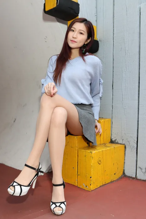 [爱美足] NO.011 Rita Li 性感造型外拍 街拍#[75P]-2