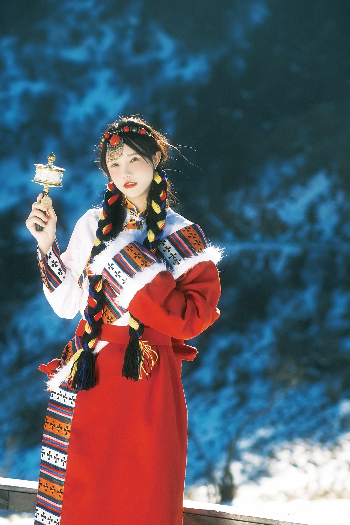 [YITUYU] 2023.01.01 Vol.2814 – I can’t live without the sacred mountain. Please take a Gesang flower with you. Xiaoshuang#[22P]-2