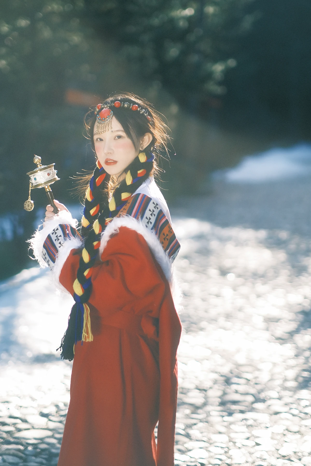 [YITUYU] 2023.01.01 Vol.2814 – I can’t live without the sacred mountain. Please take a Gesang flower with you. Xiaoshuang#[22P]-2