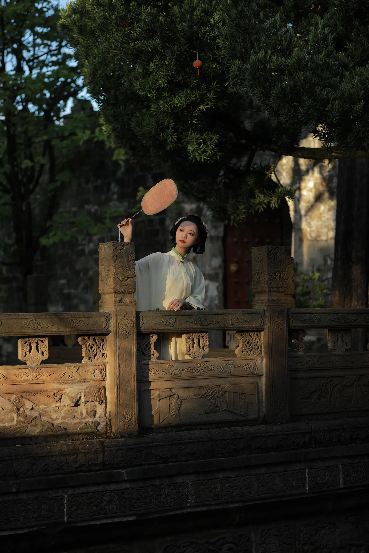 [艺图语] 2022.11.30 Vol.2561 – 淡淡春山 YunFleur#[40P]-8