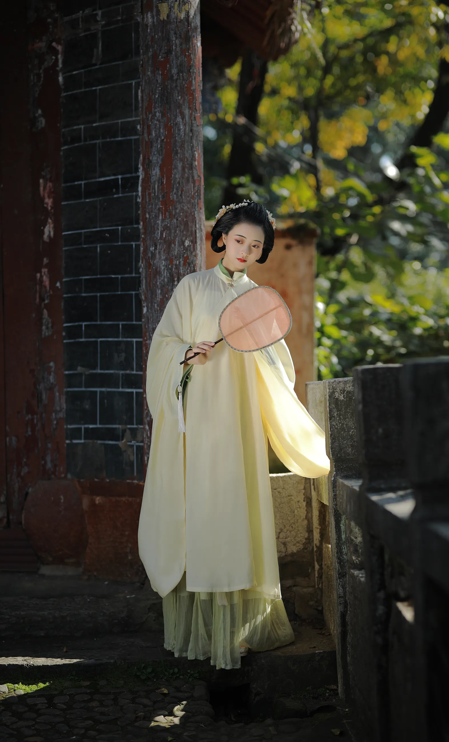 [艺图语] 2022.11.30 Vol.2561 – 淡淡春山 YunFleur#[40P]-8