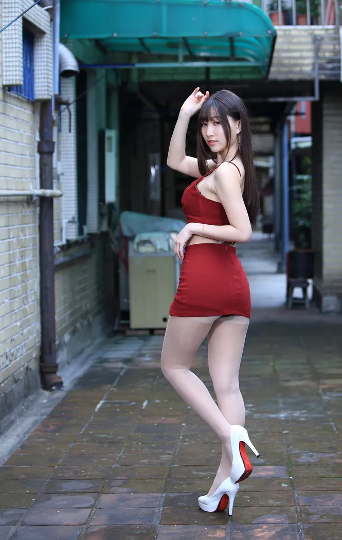 [爱美足] NO.100 张雅筑 紧身短裙丝袜高跟美腿 街拍#[64P]-6
