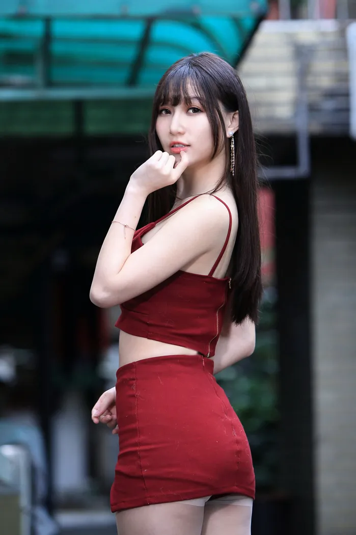 [爱美足] NO.100 张雅筑 紧身短裙丝袜高跟美腿 街拍#[64P]-9