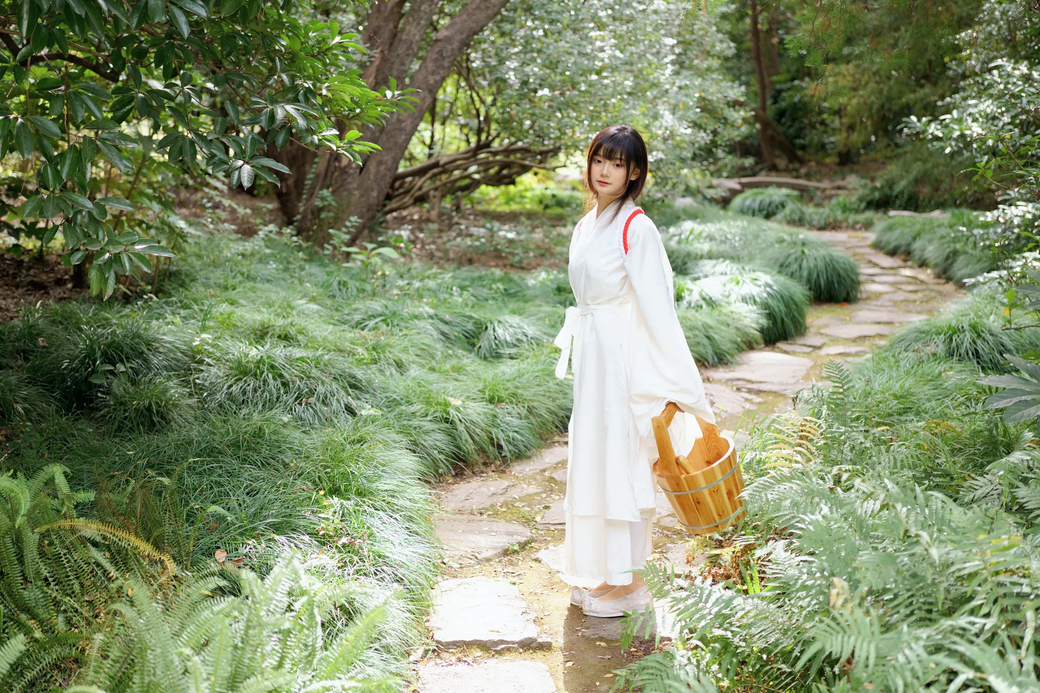 [艺图语] 2022.12.03 Vol.2586 – 浣衣少女 小山早见#[29P]-13