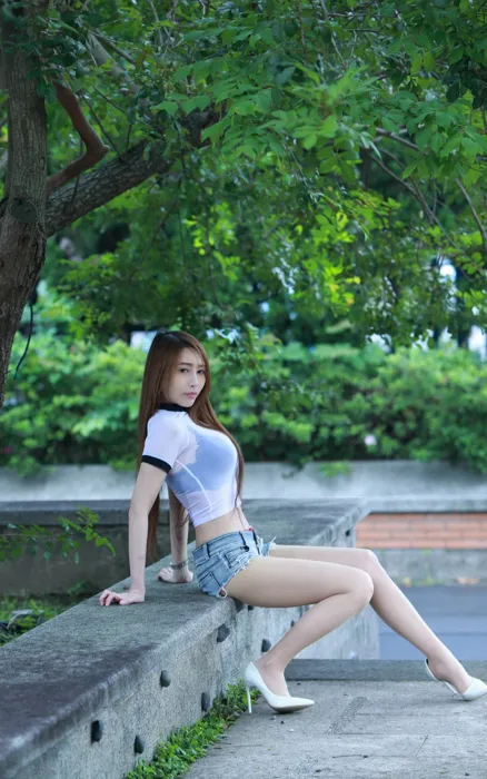 [Mzsock] NO.081 Tingting denim shorts, high heels and beautiful legs, outdoor shot street photography#[79P]-1