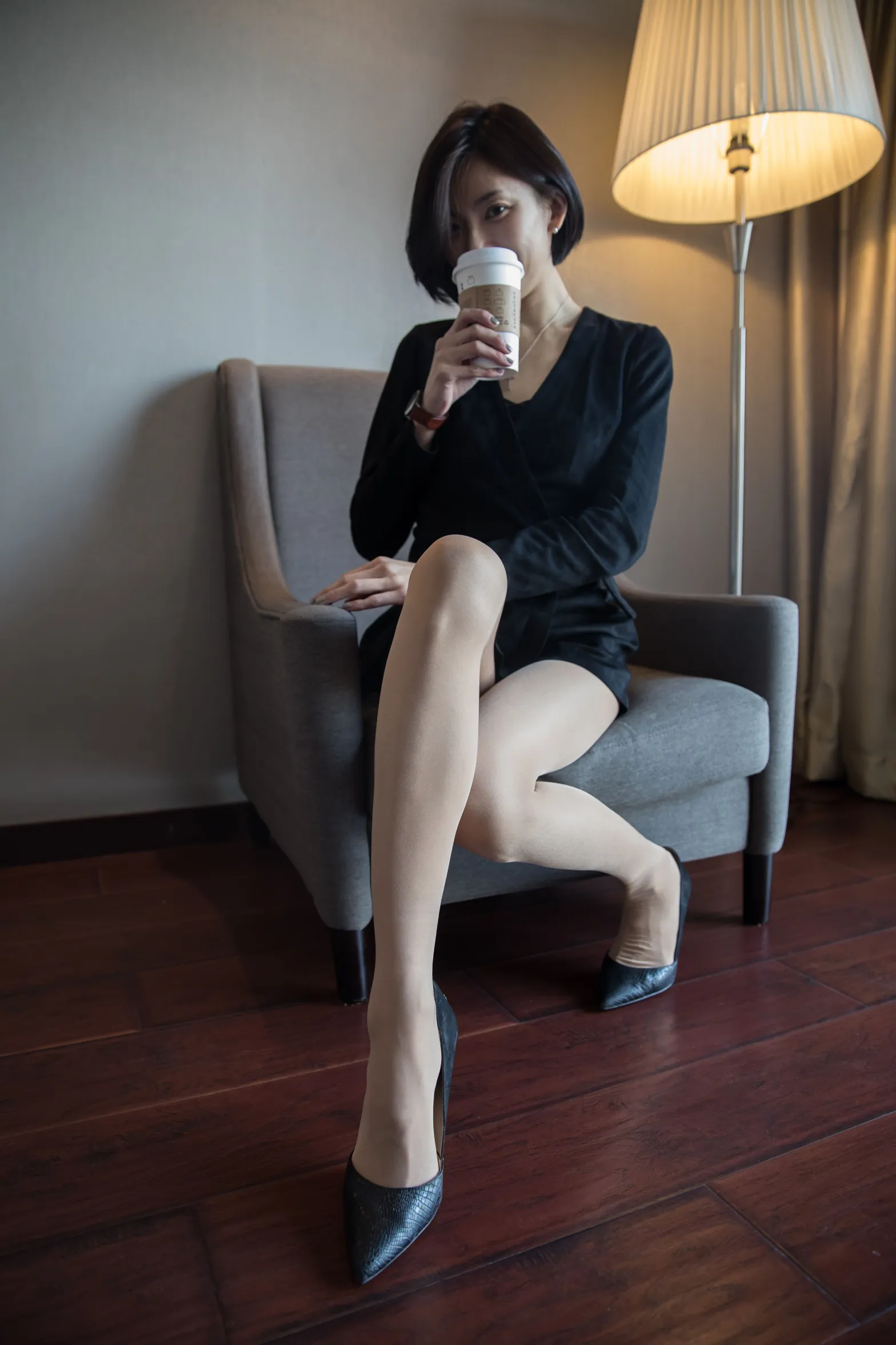 [爱美足] NO.120 酒店骨感美女肉丝高跟 街拍#[88P]-41