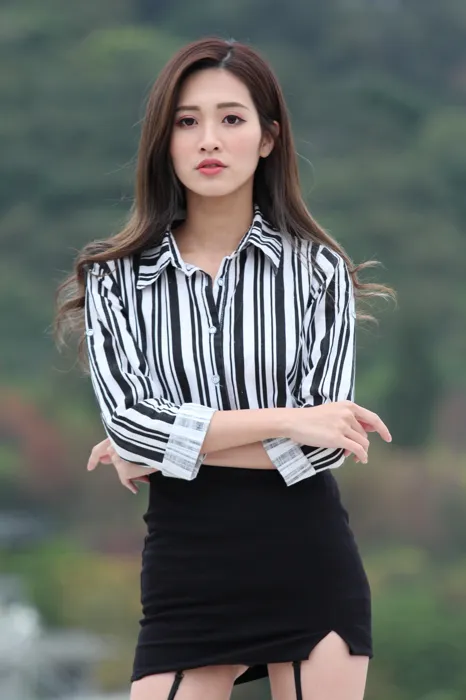 [爱美足] NO.025 长腿美模 张筱 性感黑丝外拍 街拍#[93P]-2