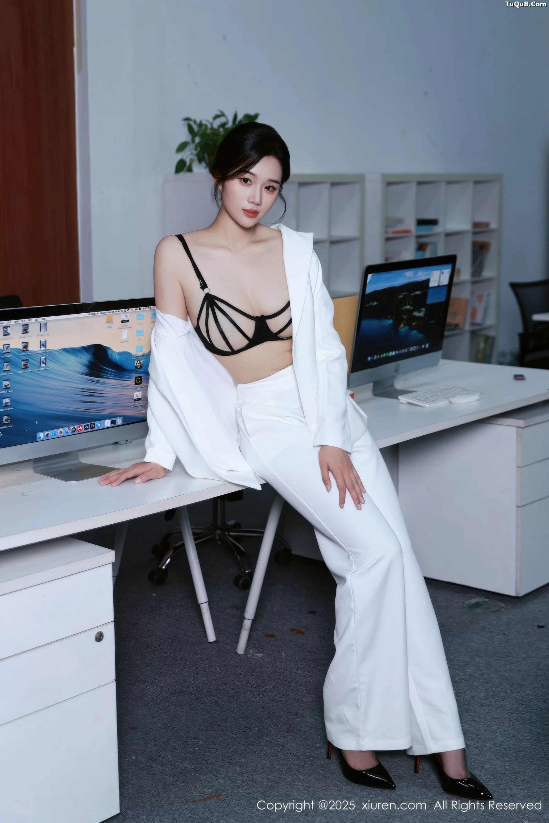[秀人网] 2025.10.24 No.10908 南乔#[72P]-13