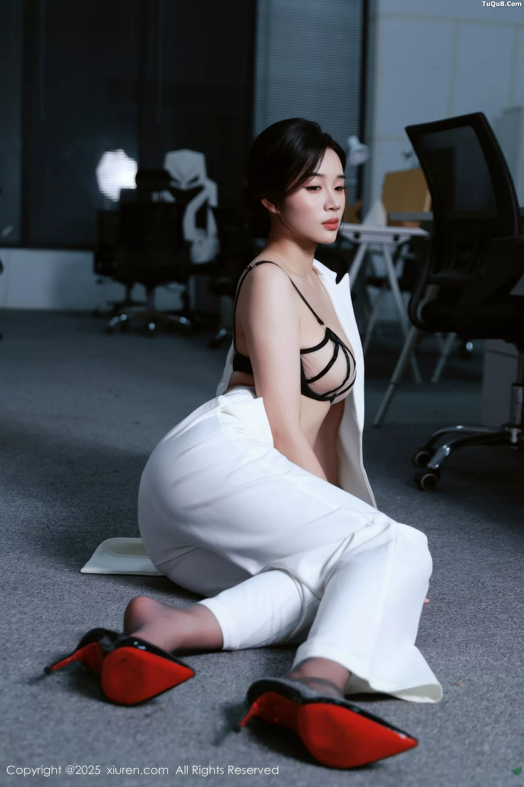 [秀人网] 2025.10.24 No.10908 南乔#[72P]-21