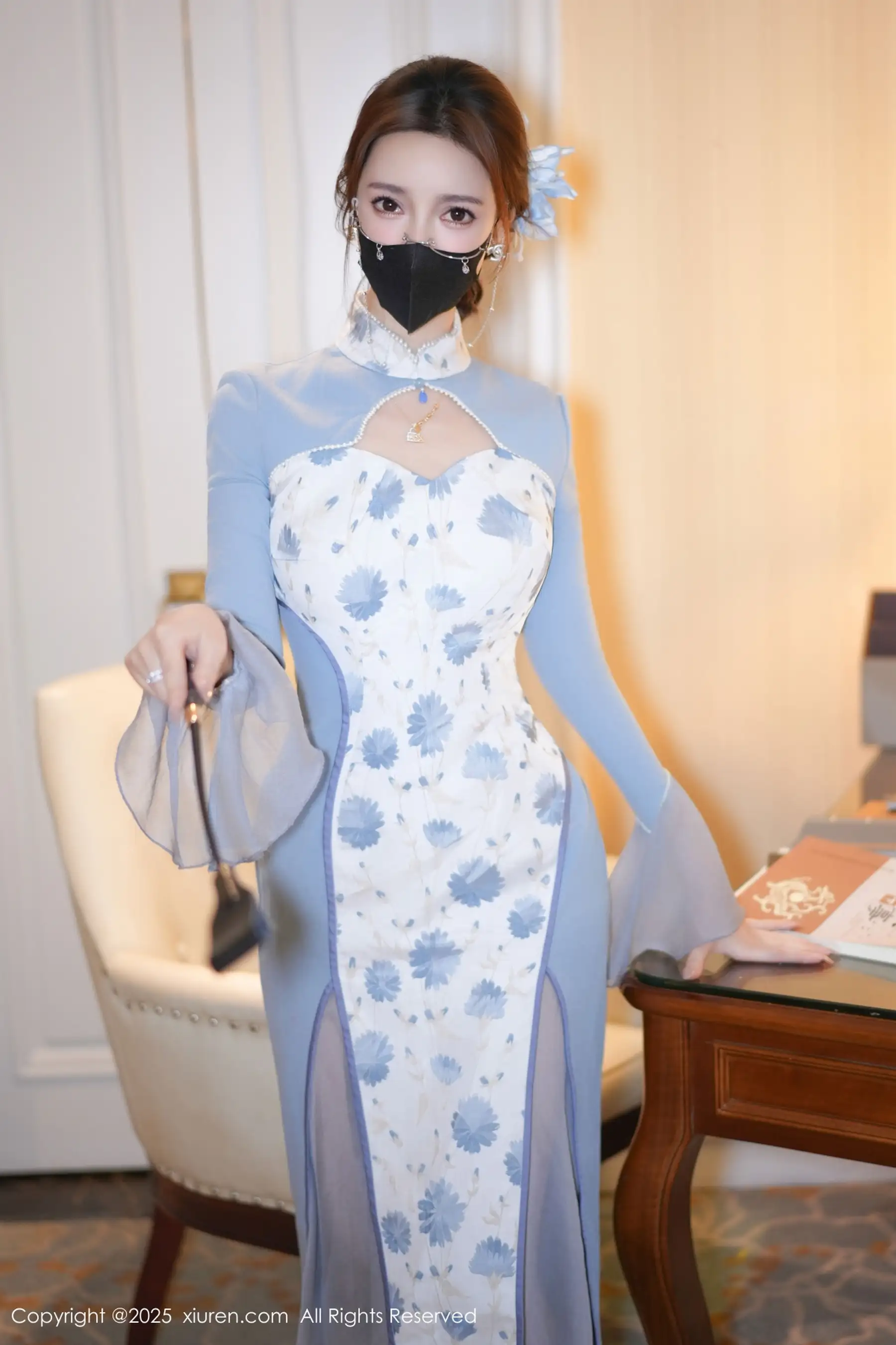 [秀人网] 2025.11.26 No.11033 Twins- 桃桃#[80P]-2