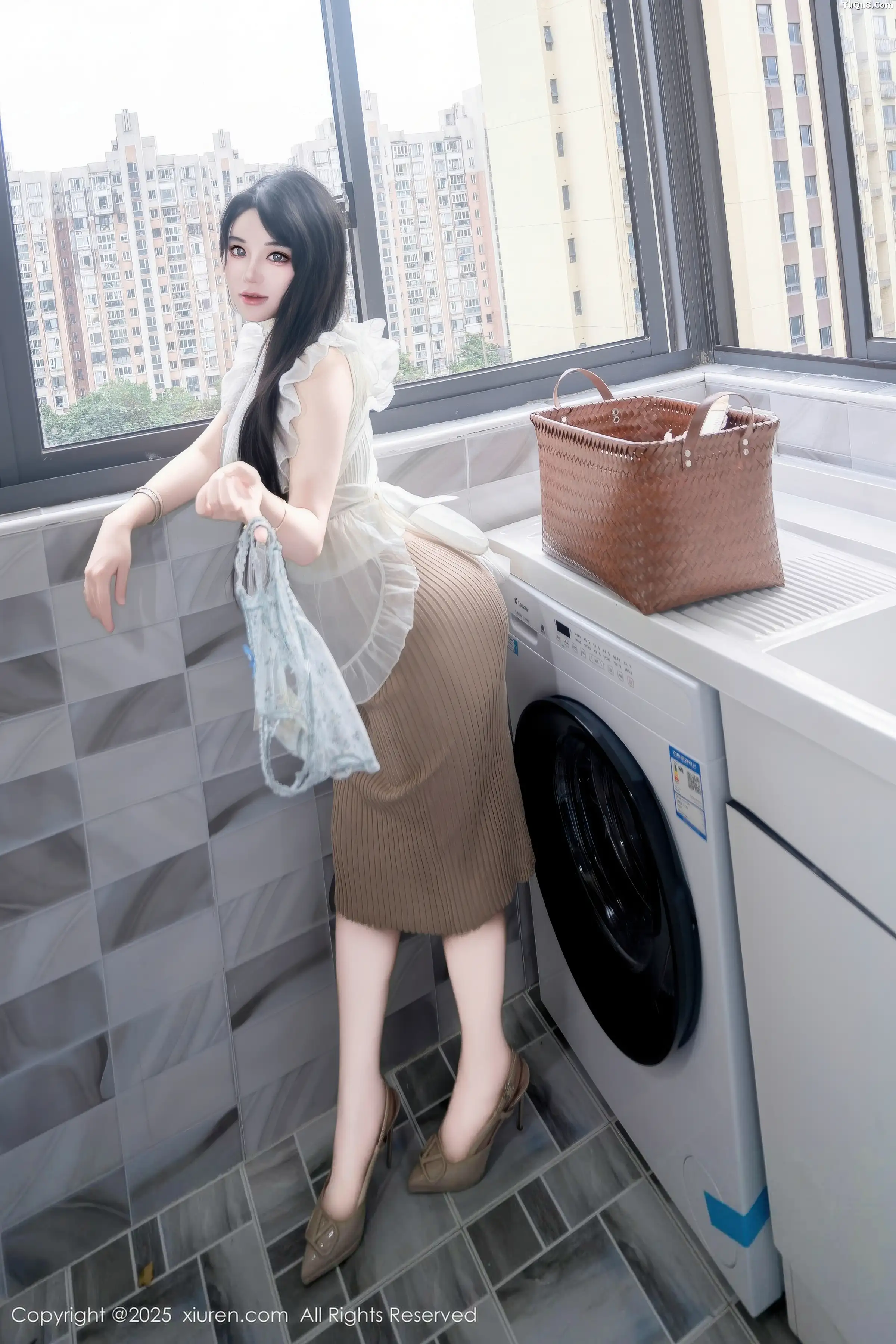 [秀人网] 2025.11.20 No.11010 汐汐爱吃草莓#[83P]-11