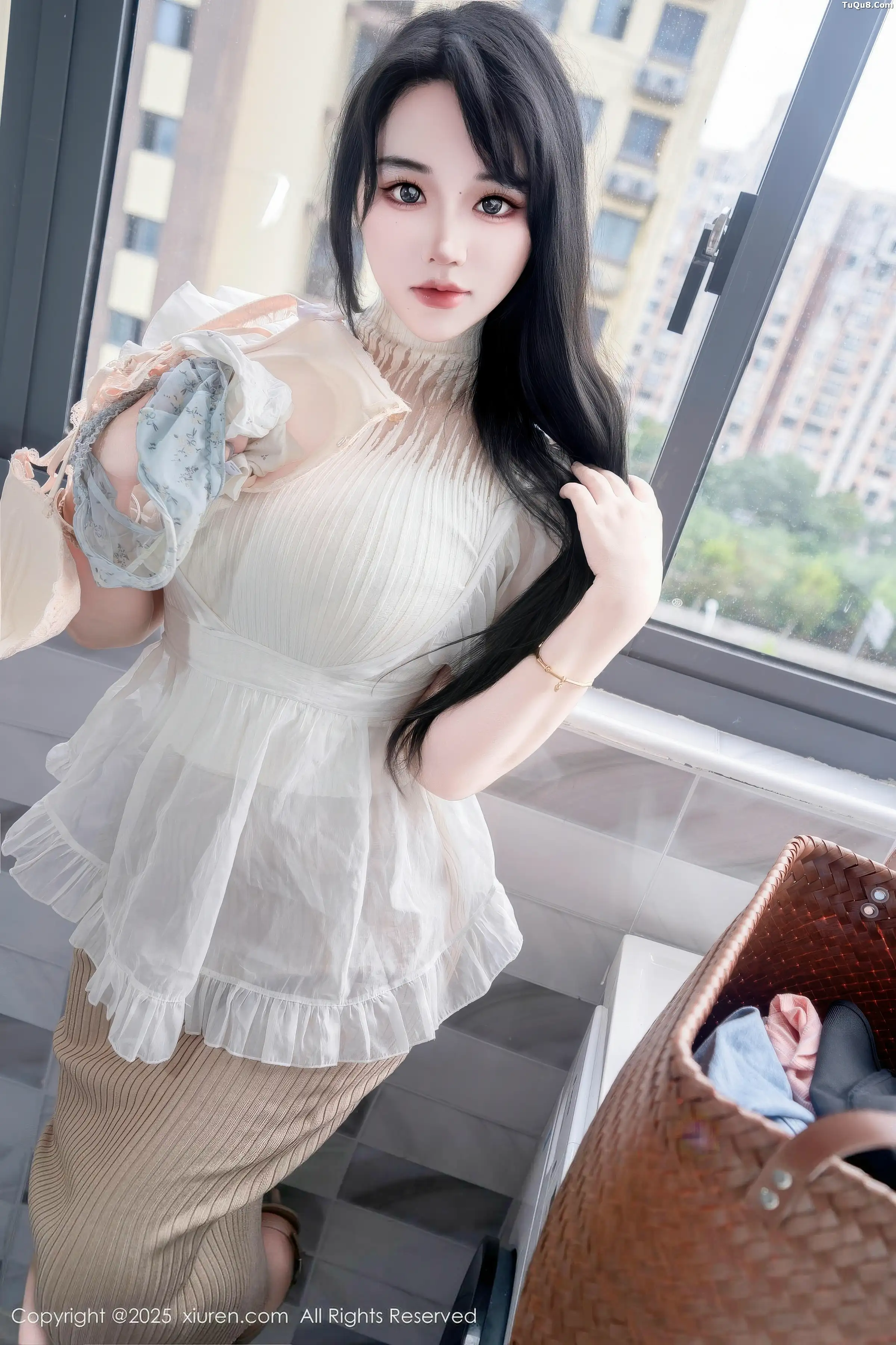 [秀人网] 2025.11.20 No.11010 汐汐爱吃草莓#[83P]-13