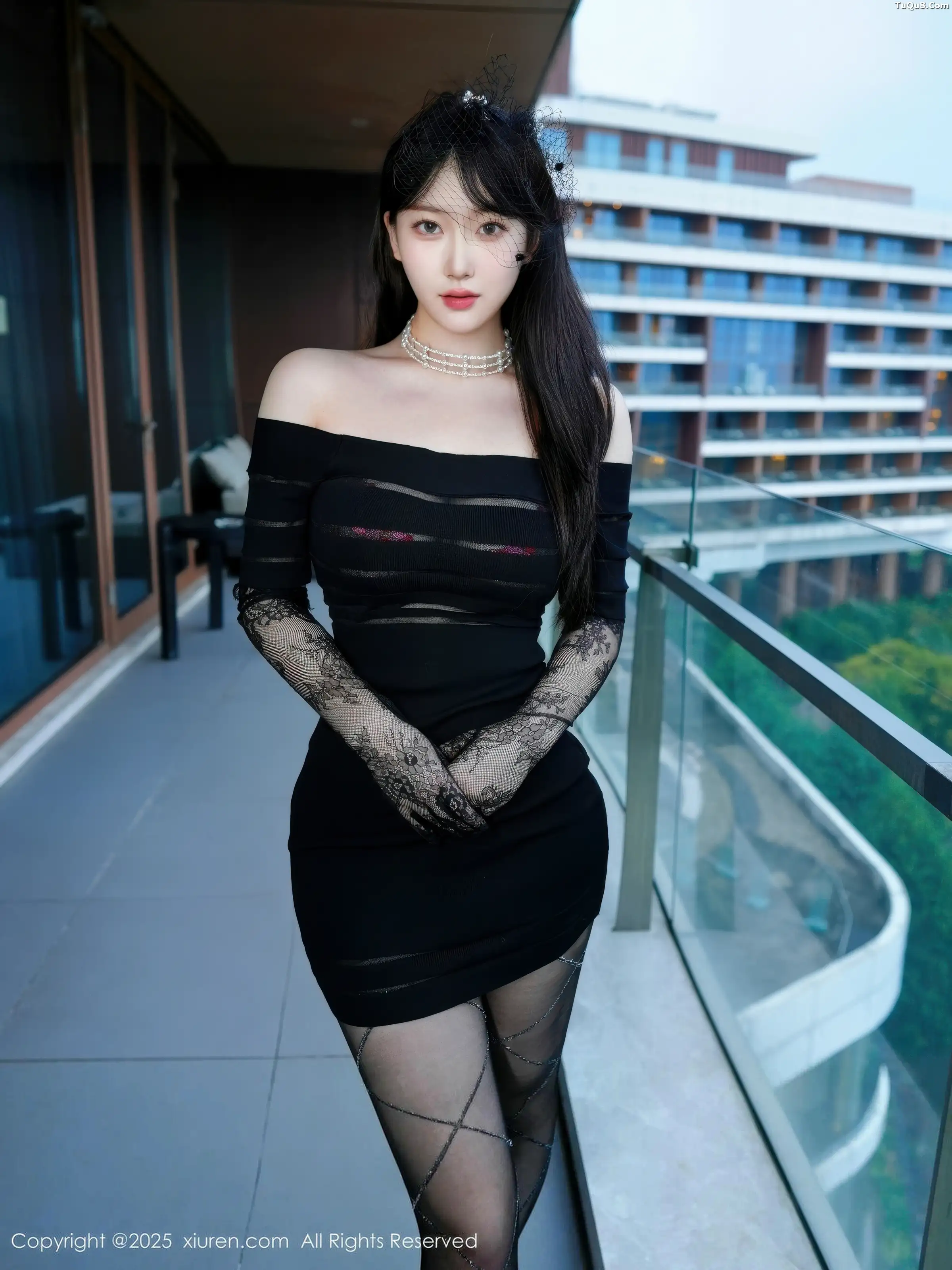[秀人网] 2025.11.17 No.10999 李沁恩#[66P]-1