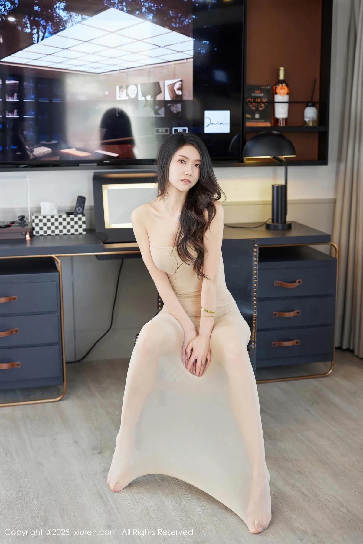 [XiuRen] 2025.04.21 No.10175 Fang Zixuan#[64P]-1