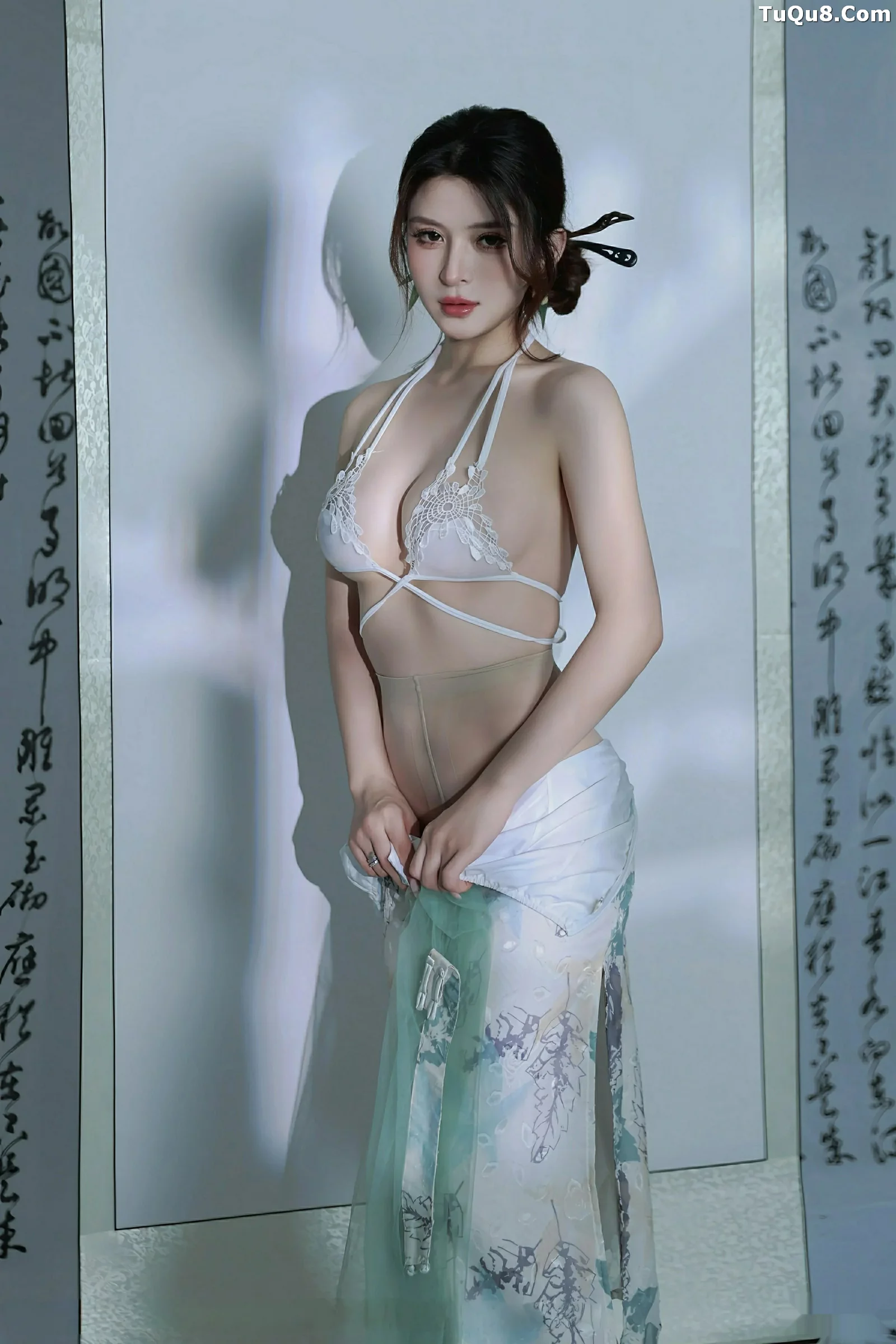 [秀人网] 2025.08.27 No.10694 阿依莎#[82P]-48