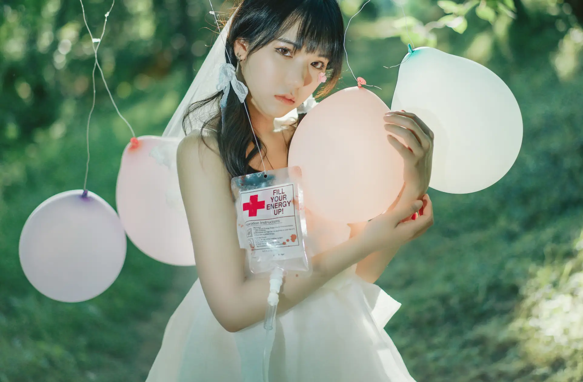 [艺图语] 2022.06.19 Vol.1229 – 想你的液 依依#[25P]-1