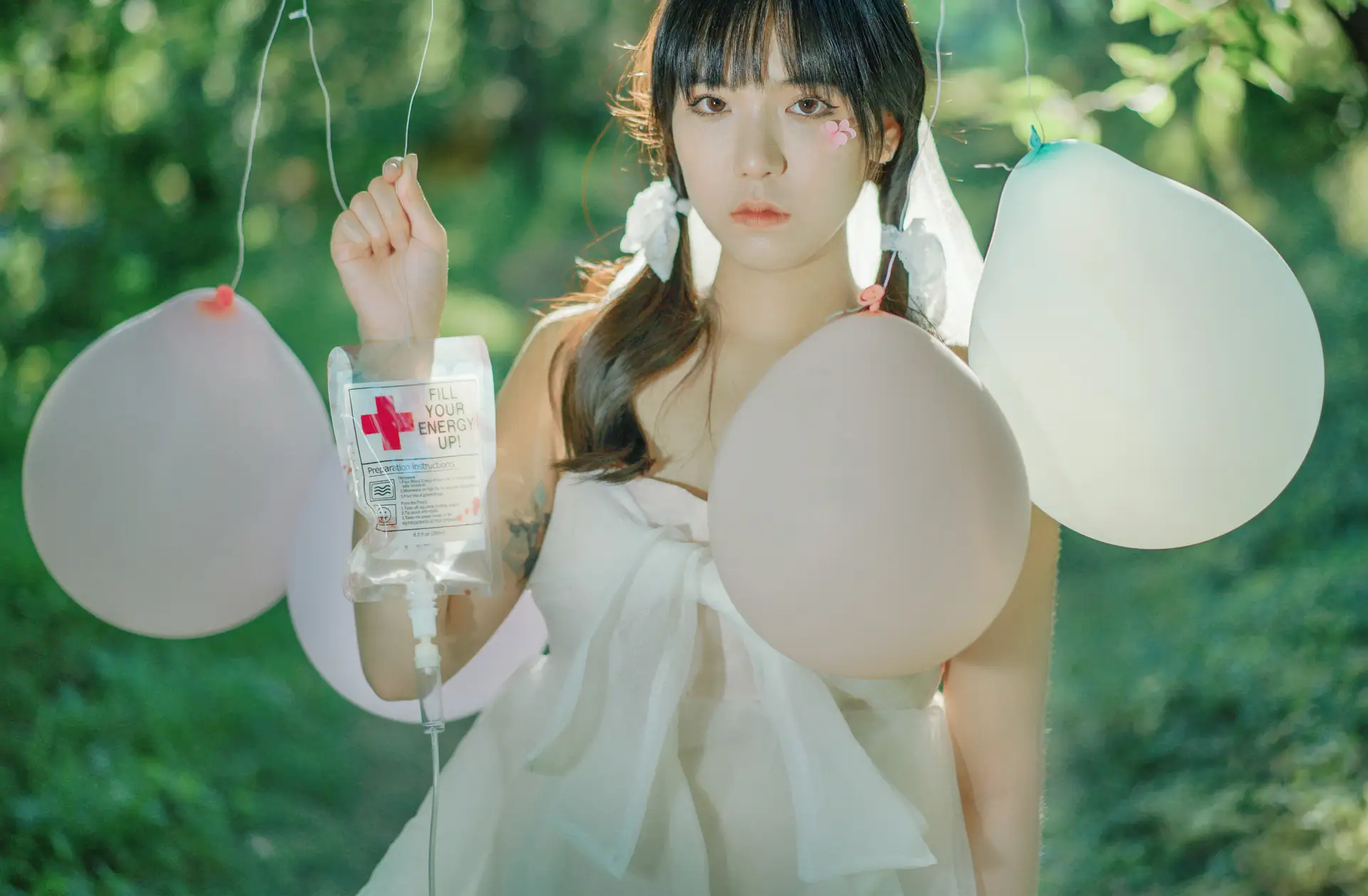 [艺图语] 2022.06.19 Vol.1229 – 想你的液 依依#[25P]-2