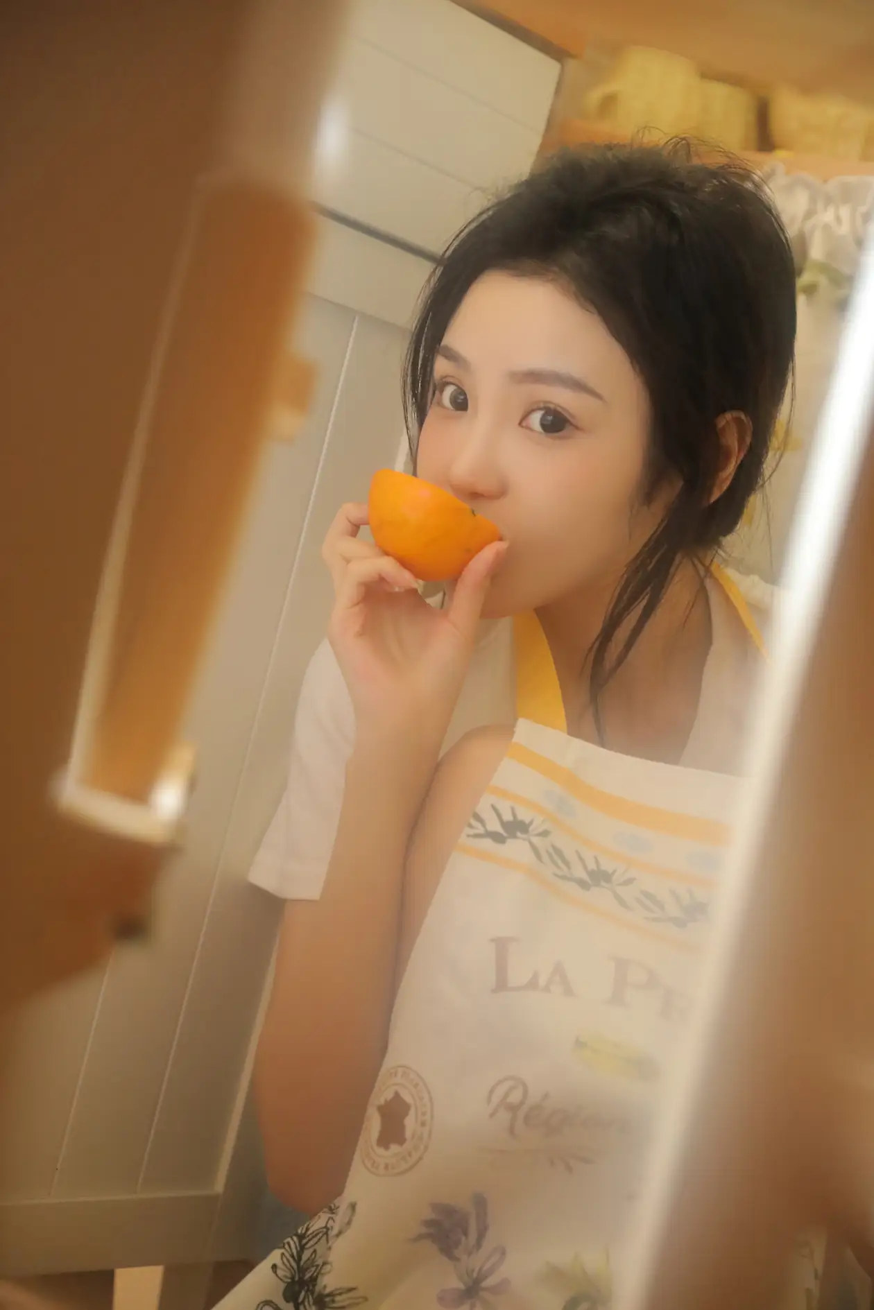 [艺图语] 2022.07.07 Vol.1403 – 橙味小厨娘 苡萱mua#[43P]-2