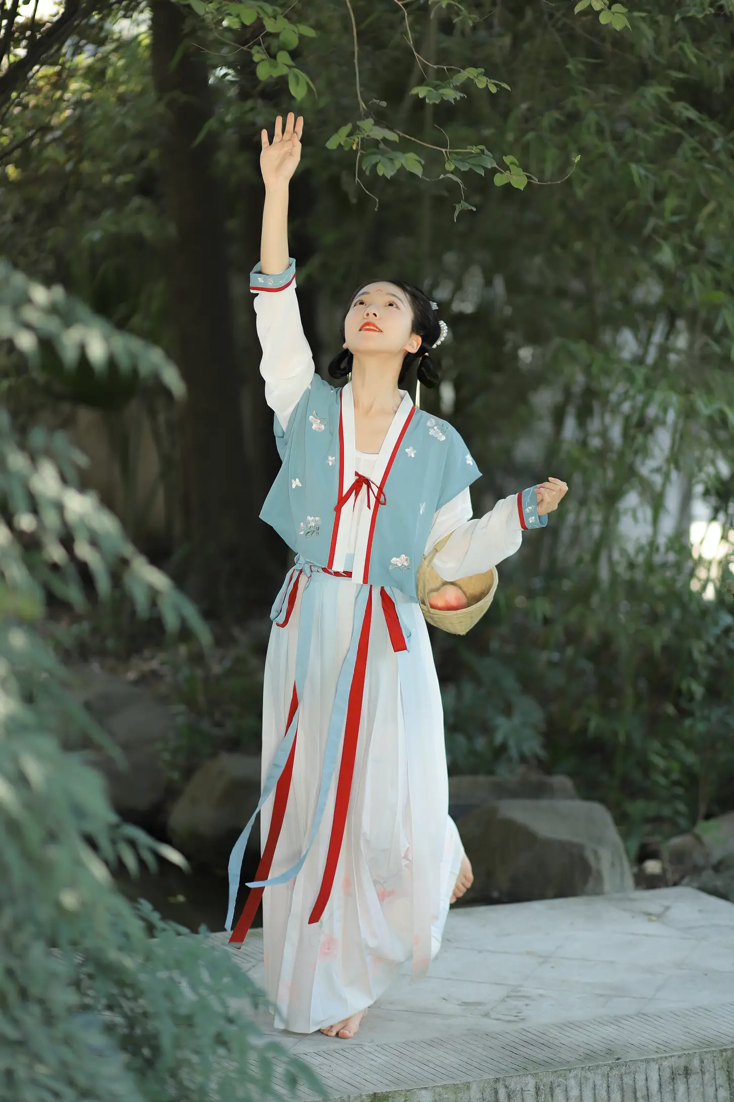 [艺图语] 2022.01.22 Vol.693 – 豆蔻年华 一方伊人yi#[22P]-2
