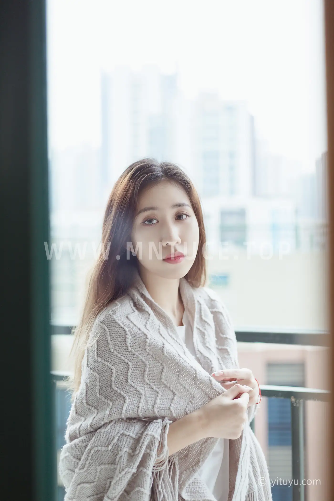 [艺图语] 2021.07.07 Vol.086 – 独自醒来 Jenny#[36P]-18