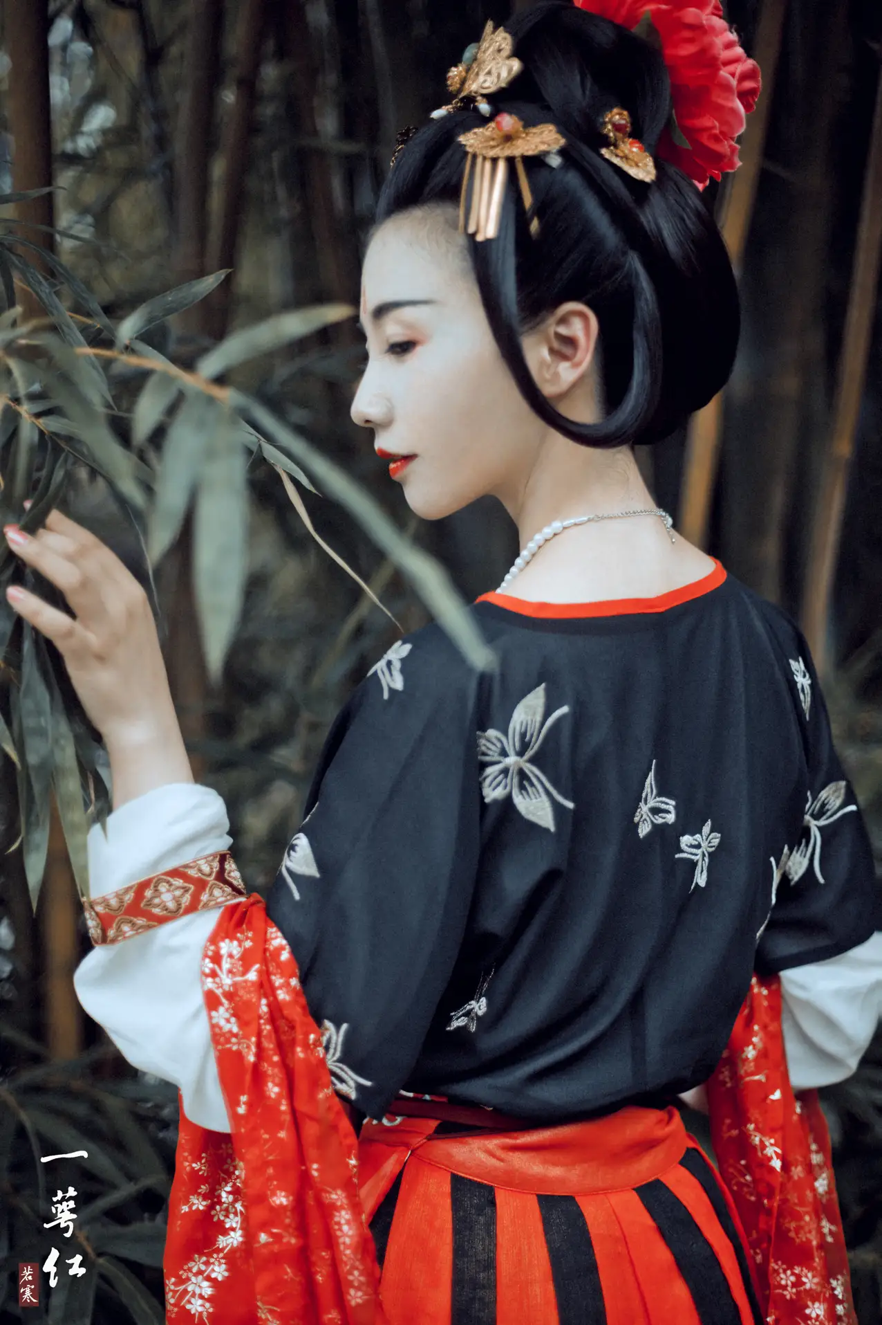[艺图语] 2021.09.18 Vol.302 – 一萼红 唱小游#[23P]-3