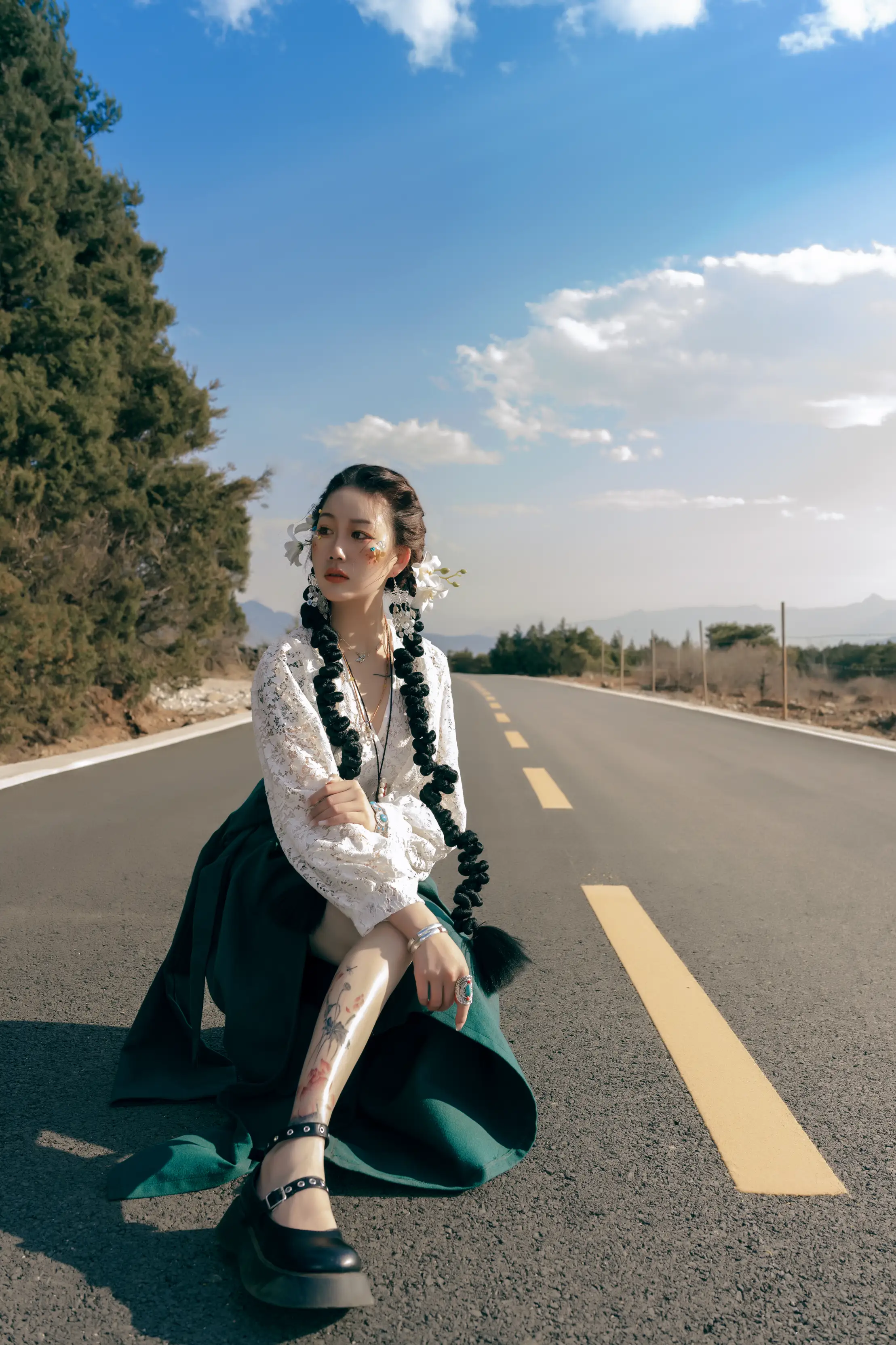 [艺图语] 2022.05.20 Vol.0932 – 藏族少女 邓娃儿#[20P]-1