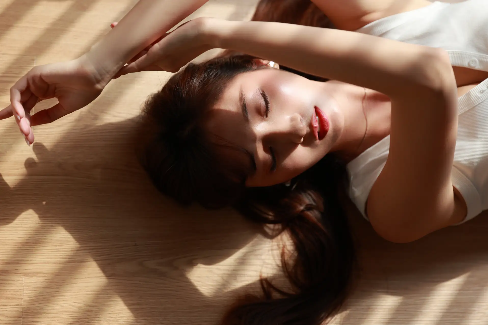 [艺图语] 2022.06.15 Vol.1183 – 百叶窗 小朋宇#[35P]-2