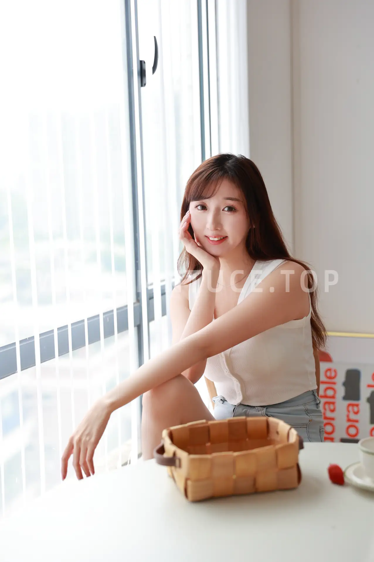 [艺图语] 2022.06.15 Vol.1183 – 百叶窗 小朋宇#[35P]-4