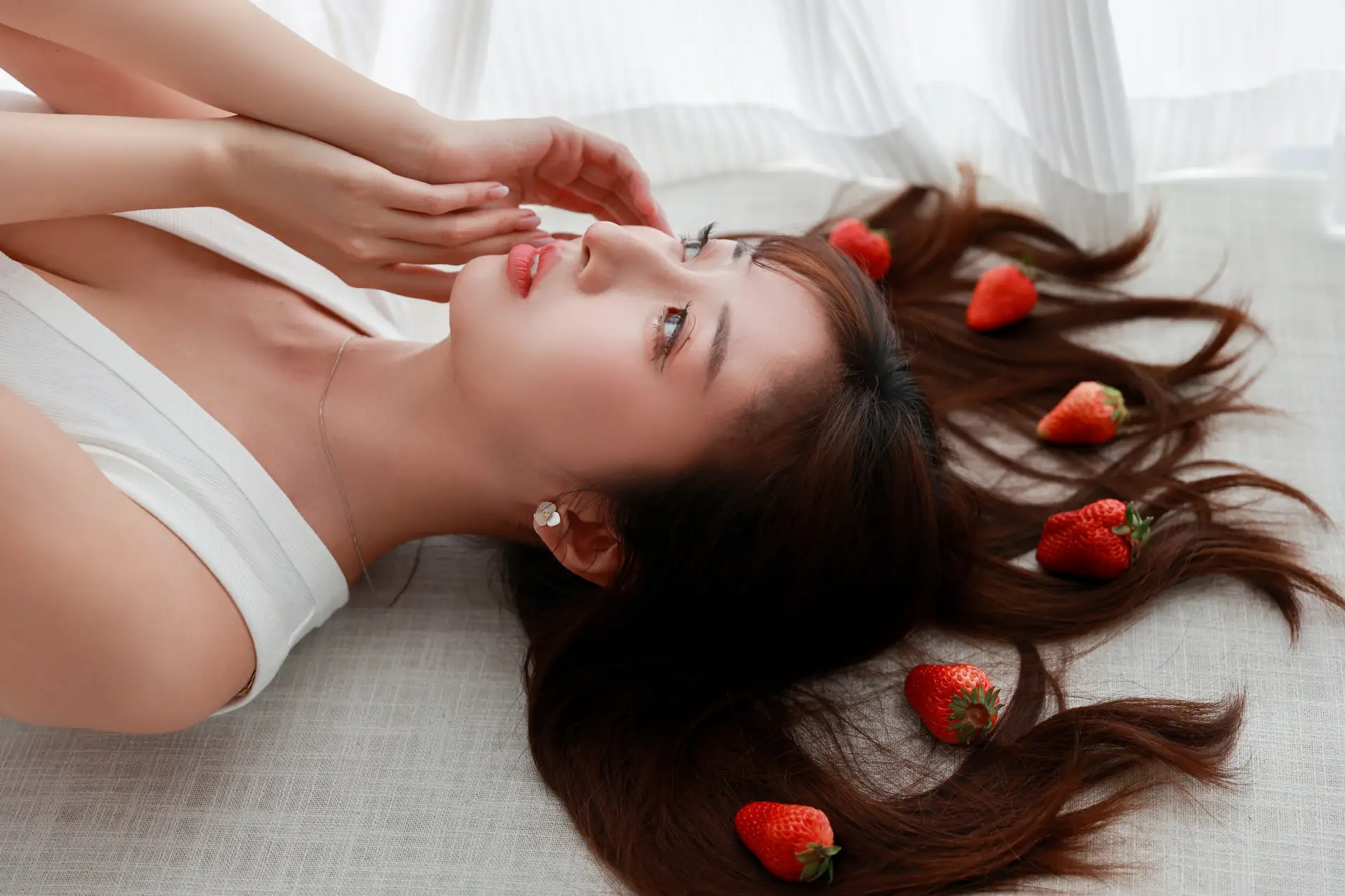 [艺图语] 2022.06.15 Vol.1183 – 百叶窗 小朋宇#[35P]-8