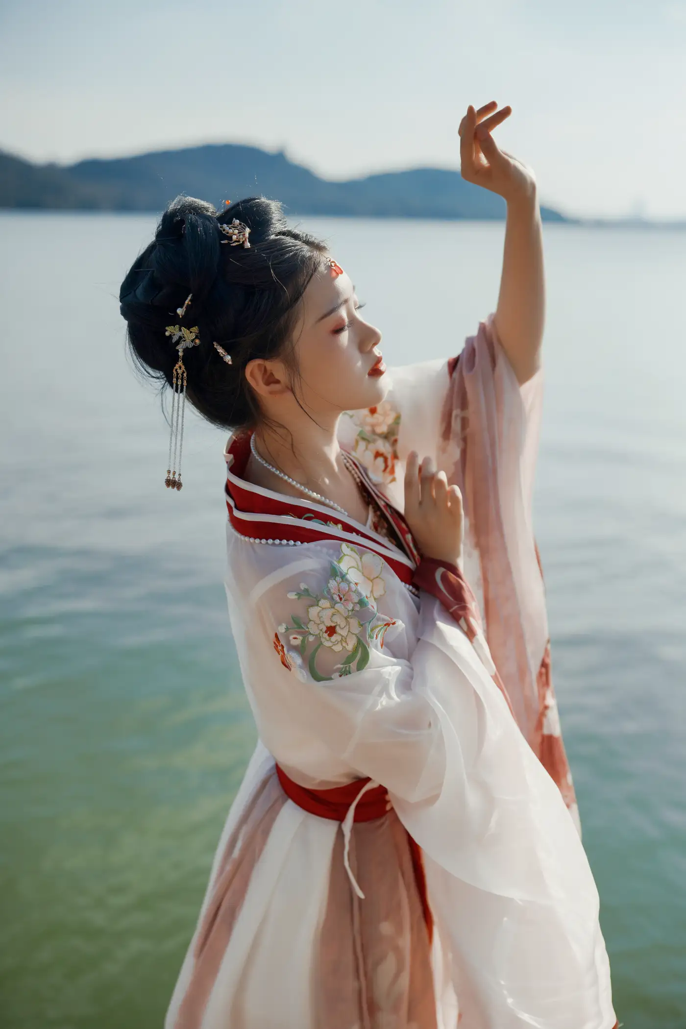[艺图语] 2022.08.14 Vol.1706 – 总有人间一两风 悦璃#[24P]-3