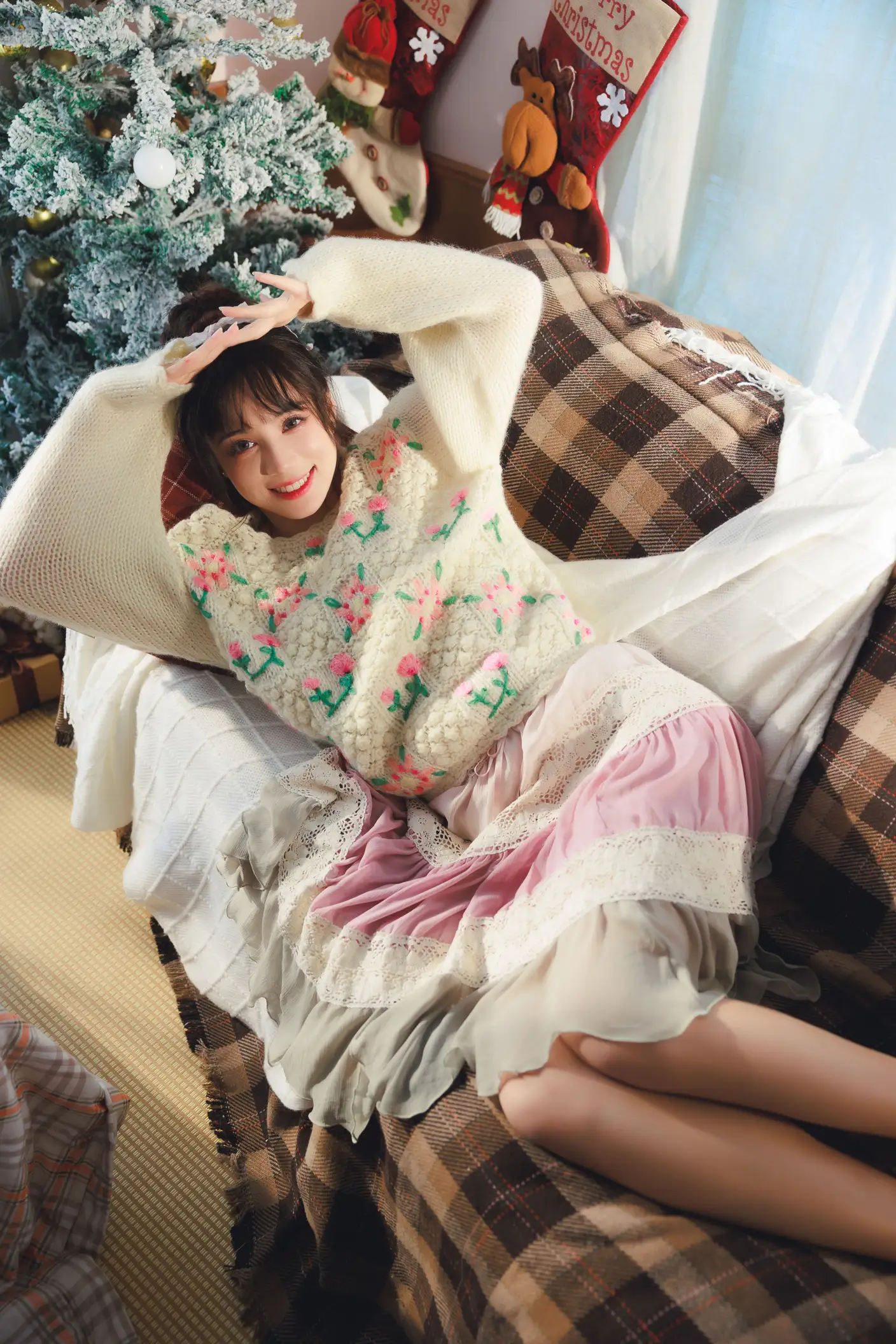 [艺图语] 2022.06.17 Vol.1207 – 少女圣诞季 贰加六#[36P]-5