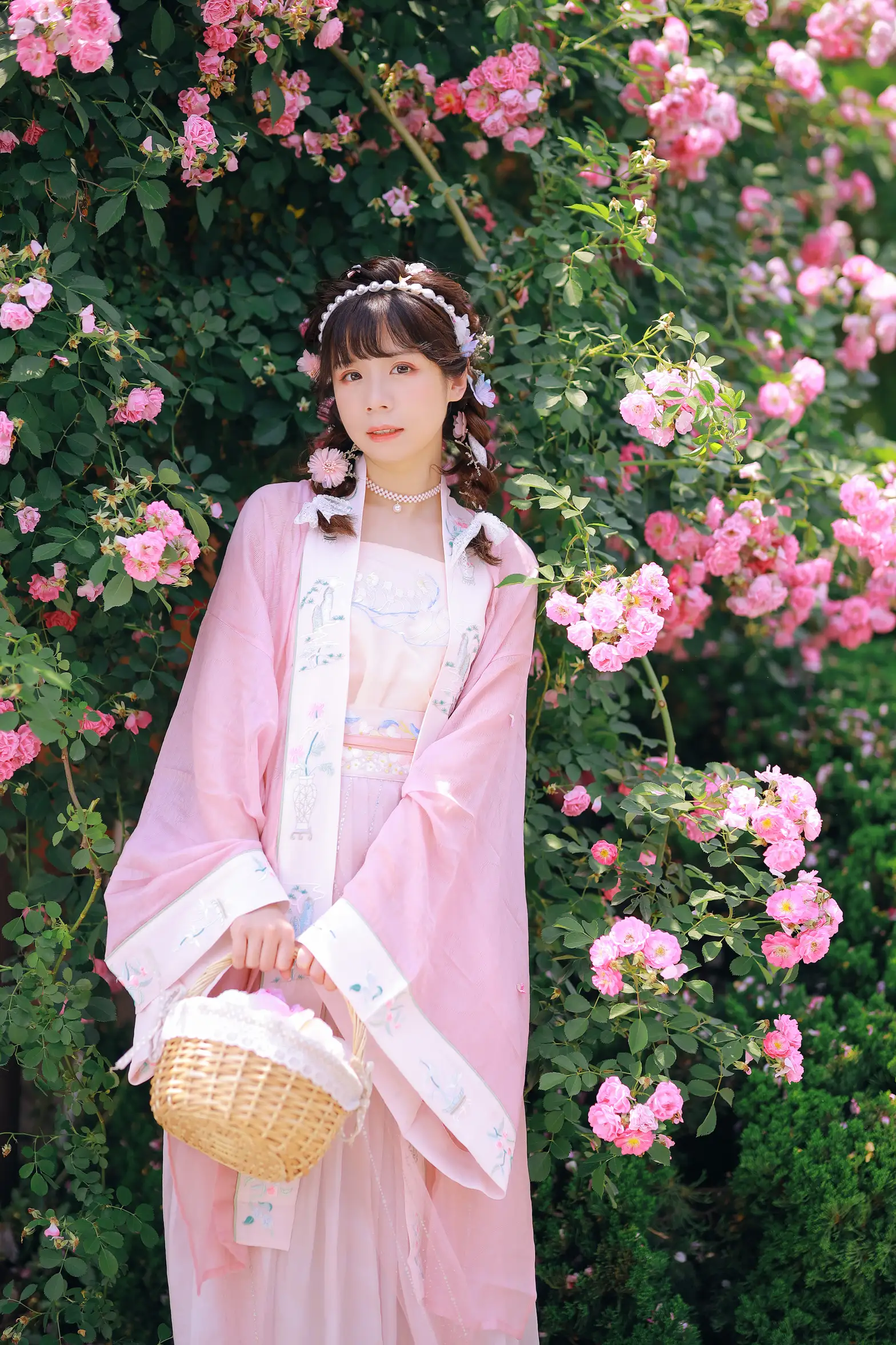 [艺图语] 2022.08.20 Vol.1749 – 吻花香 Suky喜欢软绵绵毛茸茸的团子#[26P]-3