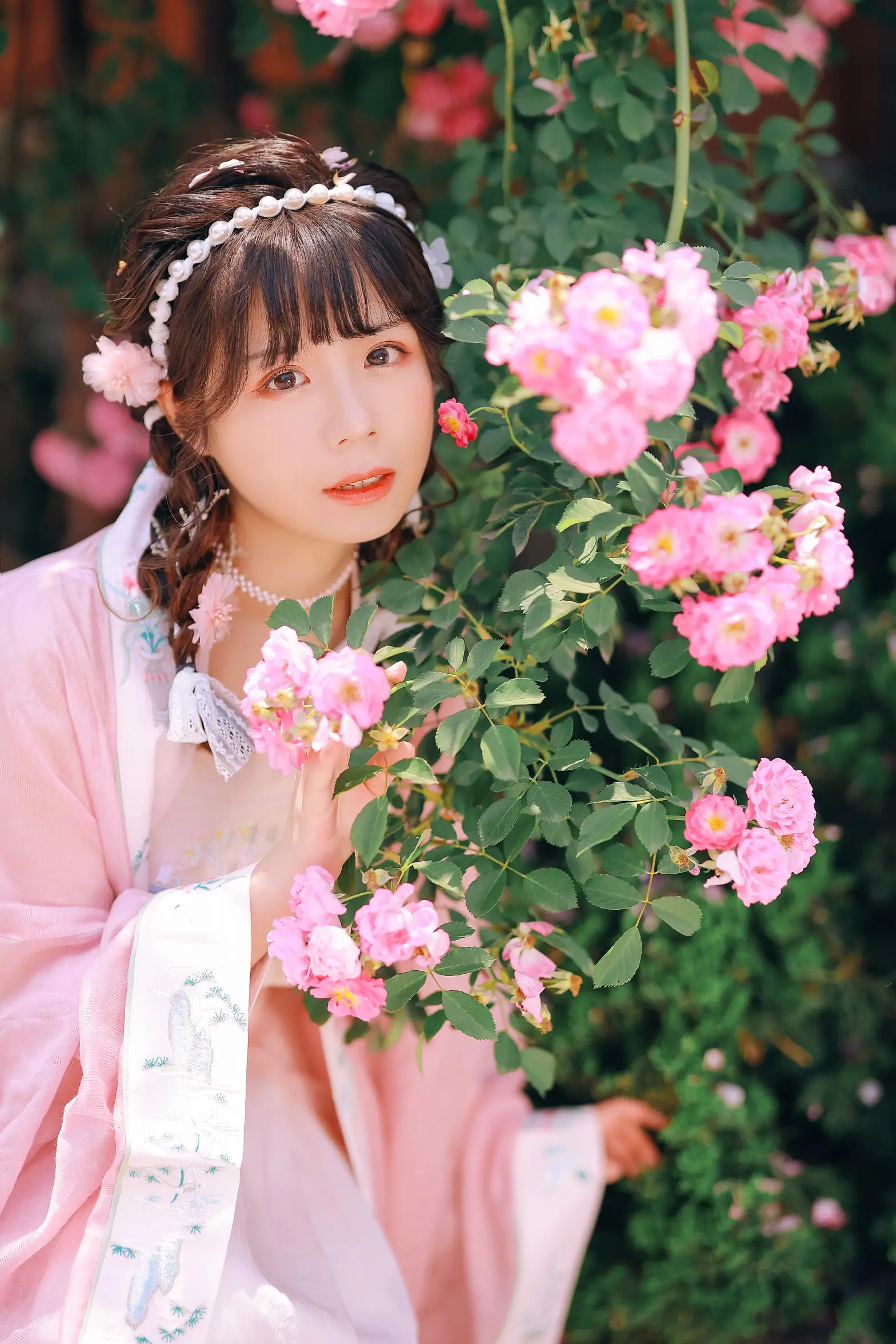 [艺图语] 2022.08.20 Vol.1749 – 吻花香 Suky喜欢软绵绵毛茸茸的团子#[26P]-5