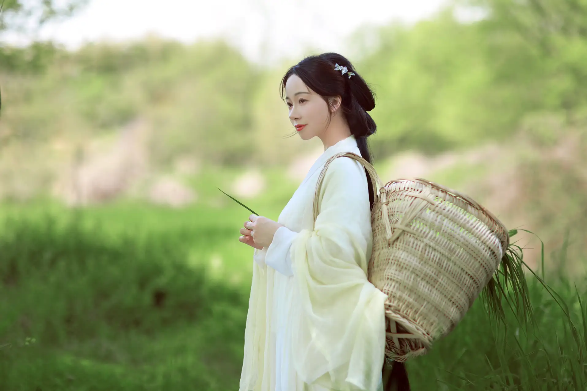 [艺图语] 2022.05.11 Vol.853 – 踏青 笑笑#[25P]-2