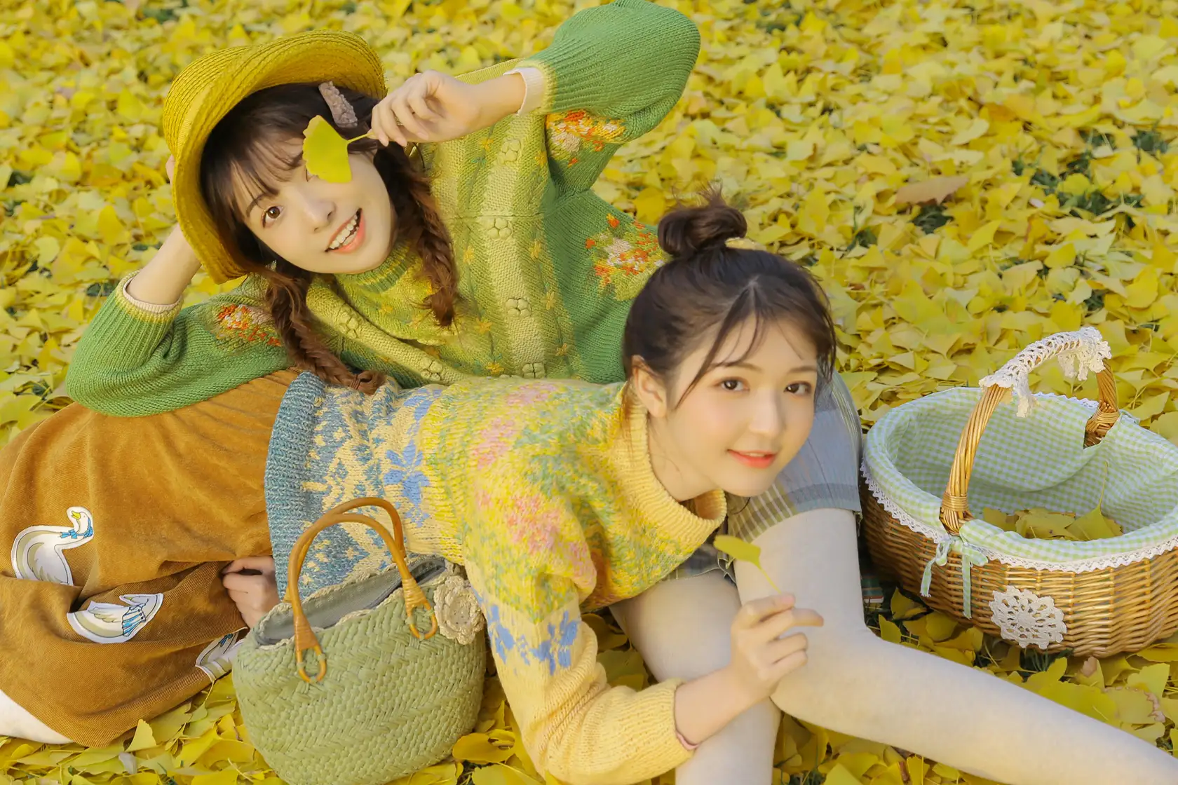 [艺图语] 2022.07.31 Vol.1590 – 今日天气宜见面 金迪-Vivian&一栗橘#[22P]-2