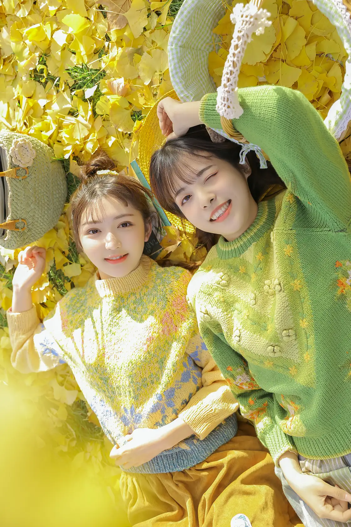 [艺图语] 2022.07.31 Vol.1590 – 今日天气宜见面 金迪-Vivian&一栗橘#[22P]-1