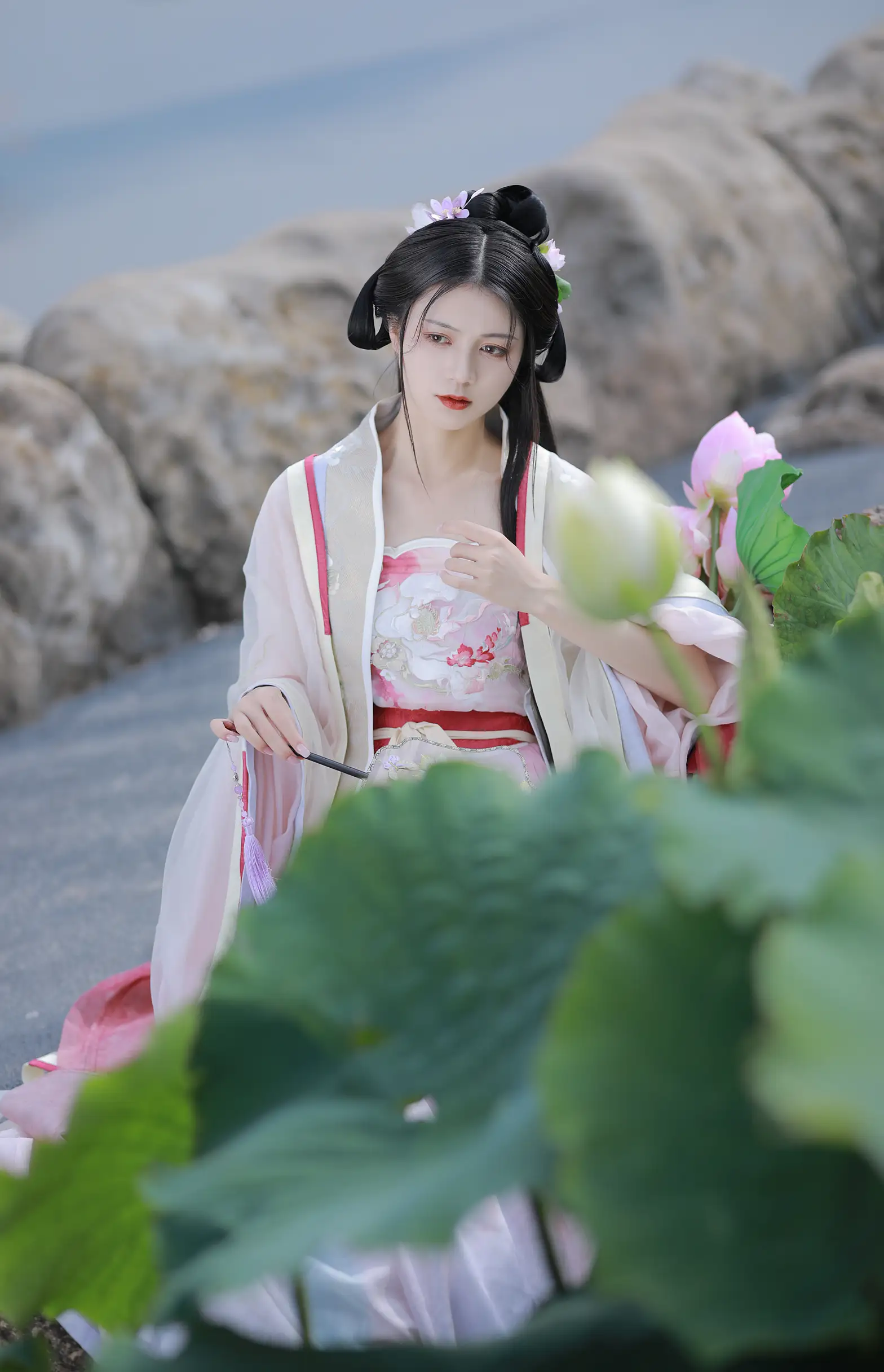 [艺图语] 2022.08.06 Vol.1639 – 山有扶苏，隰有荷华 吾岁#[39P]-12