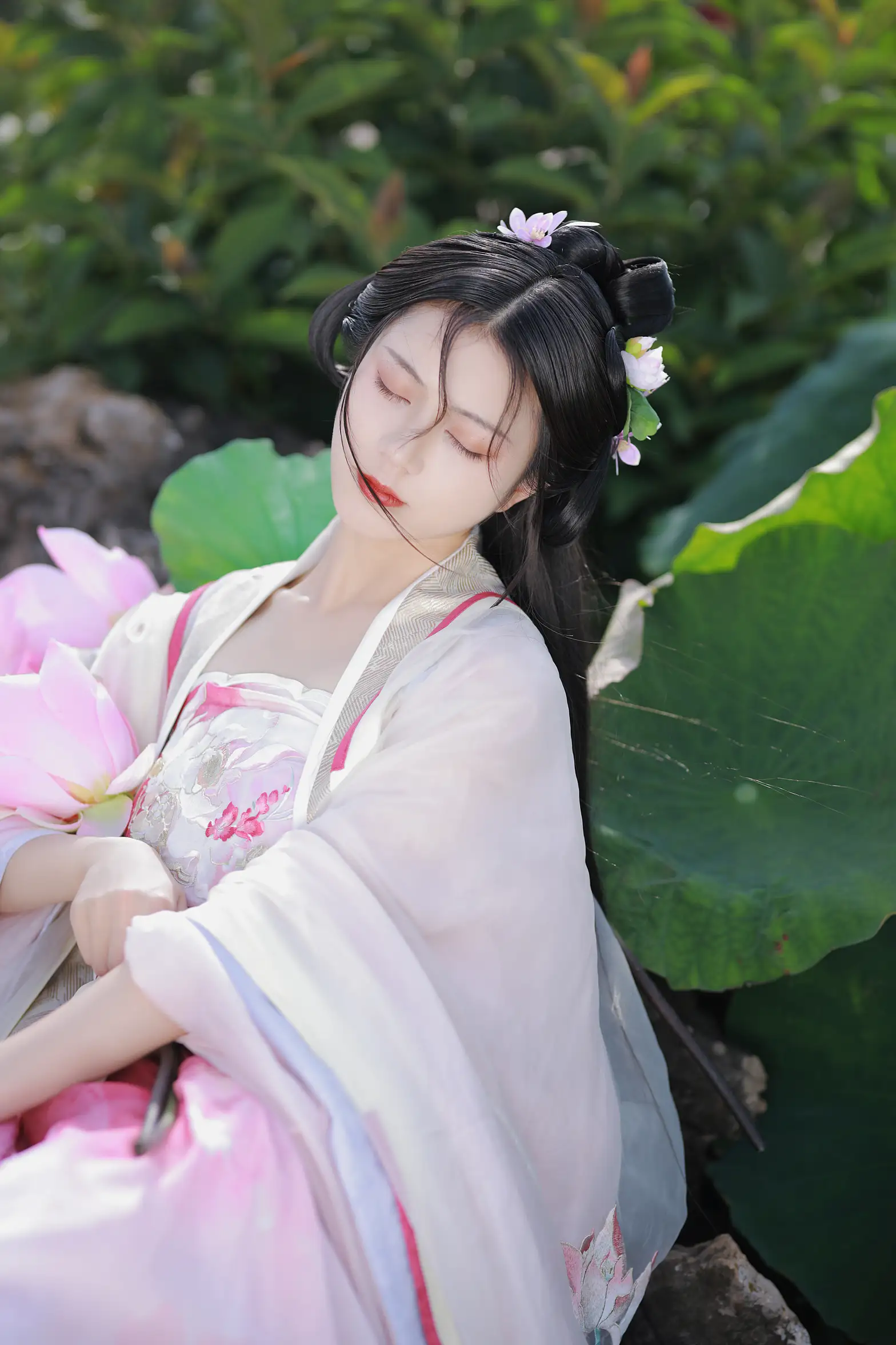 [艺图语] 2022.08.06 Vol.1639 – 山有扶苏，隰有荷华 吾岁#[39P]-27