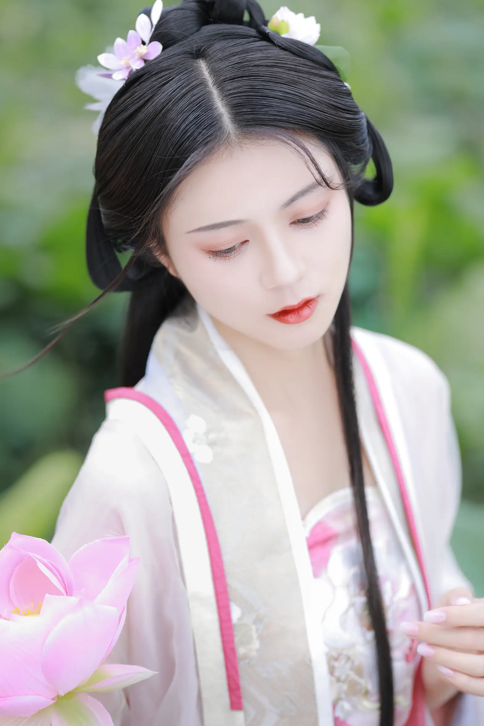 [艺图语] 2022.08.06 Vol.1639 – 山有扶苏，隰有荷华 吾岁#[39P]-37