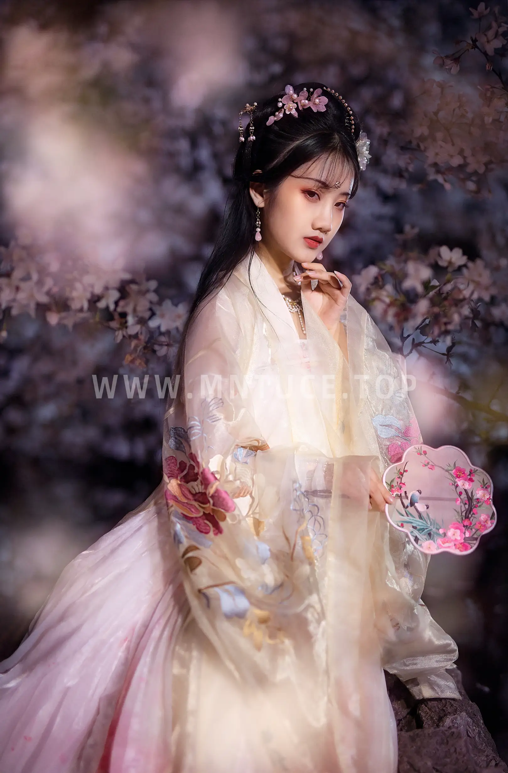 [艺图语] 2021.12.29 Vol.548 – 樱 参商#[21P]-9
