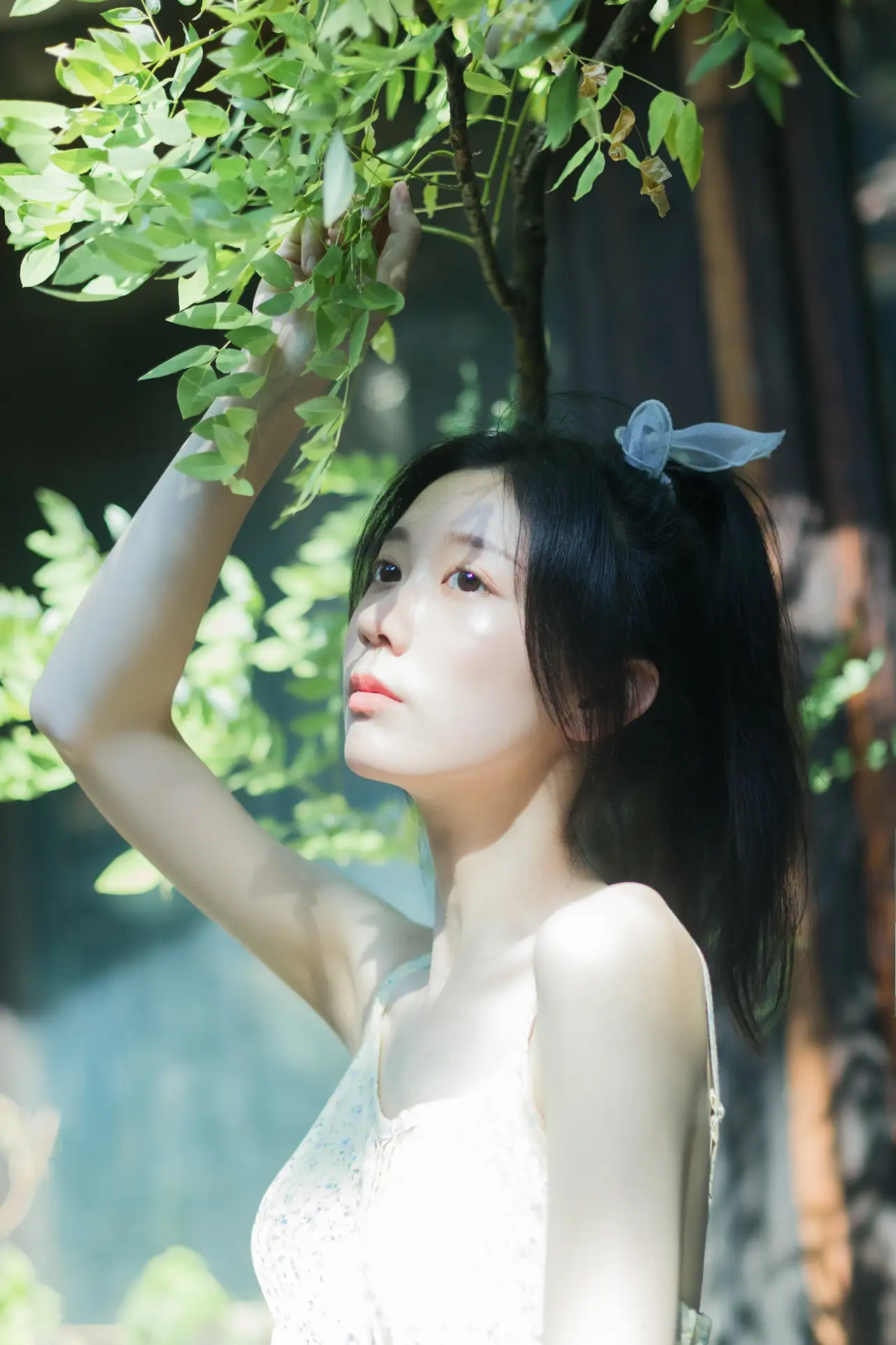 [艺图语] 2022.08.18 Vol.1732 – 夏日凌霄 饲猫少女 饲猫少女-#[33P]-3