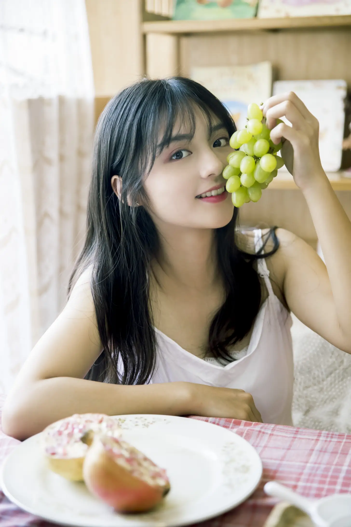 [艺图语] 2021.08.31 Vol.202 – 青提的味道 雨文#[23P]-1
