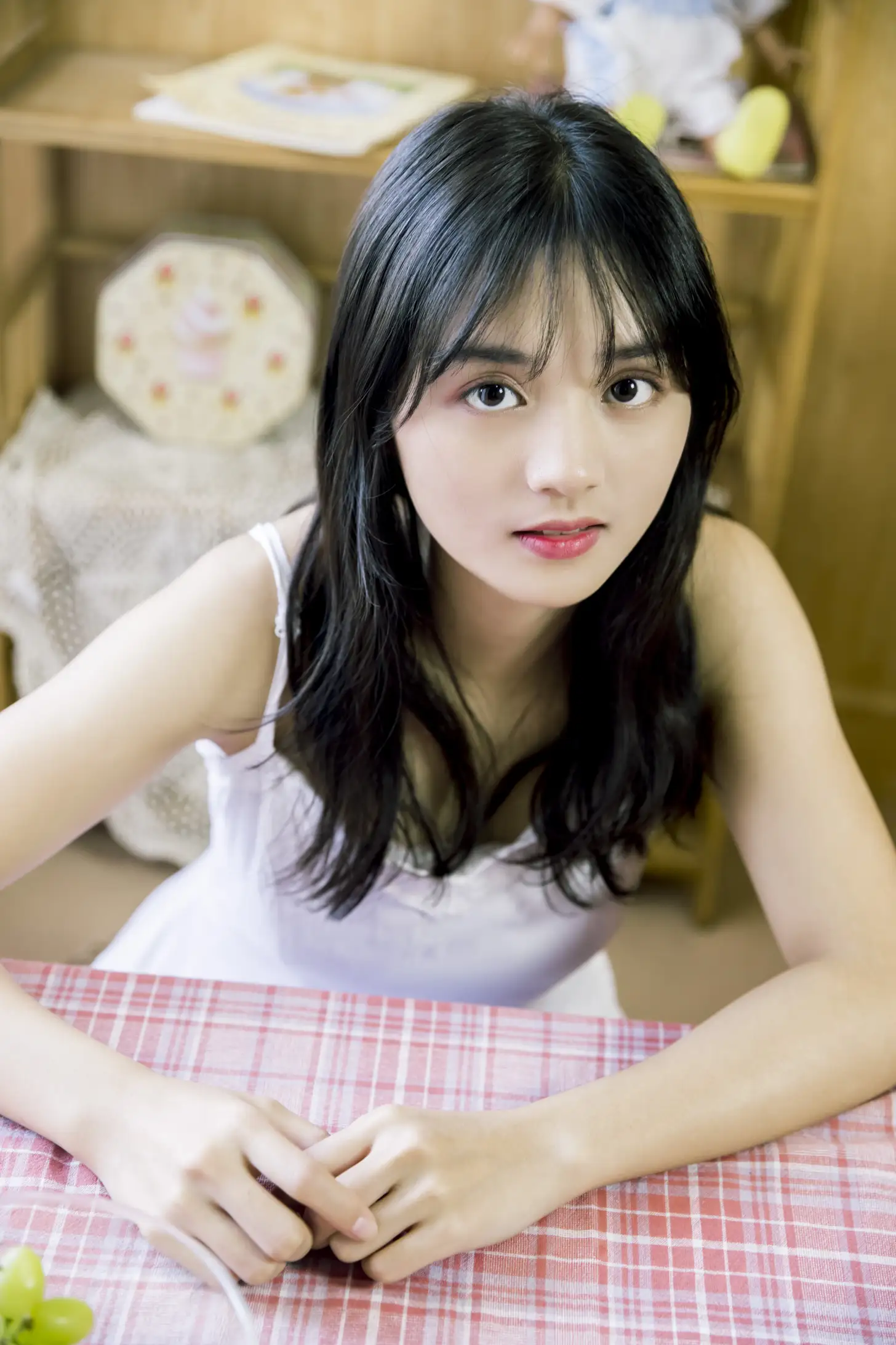 [艺图语] 2021.08.31 Vol.202 – 青提的味道 雨文#[23P]-1
