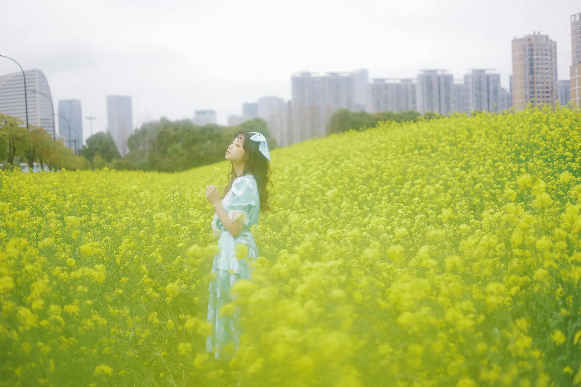 [艺图语] 2022.05.26 Vol.0990 – 黄色花海 芊芊#[24P]-7